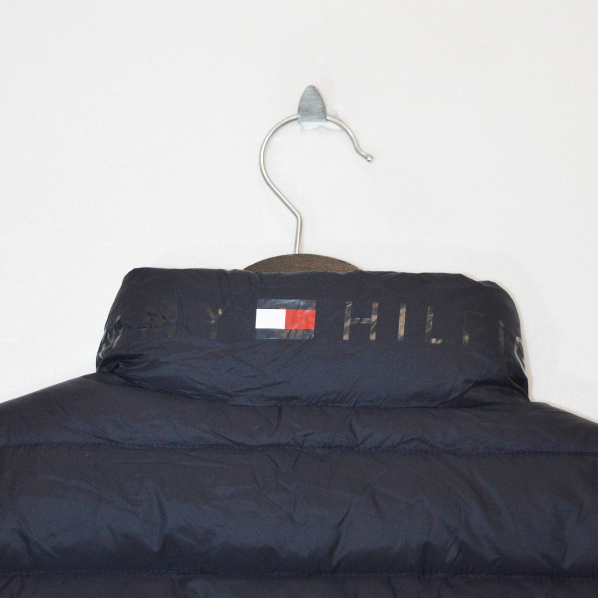 Tommy Hilfiger елек от гъши пух (S)