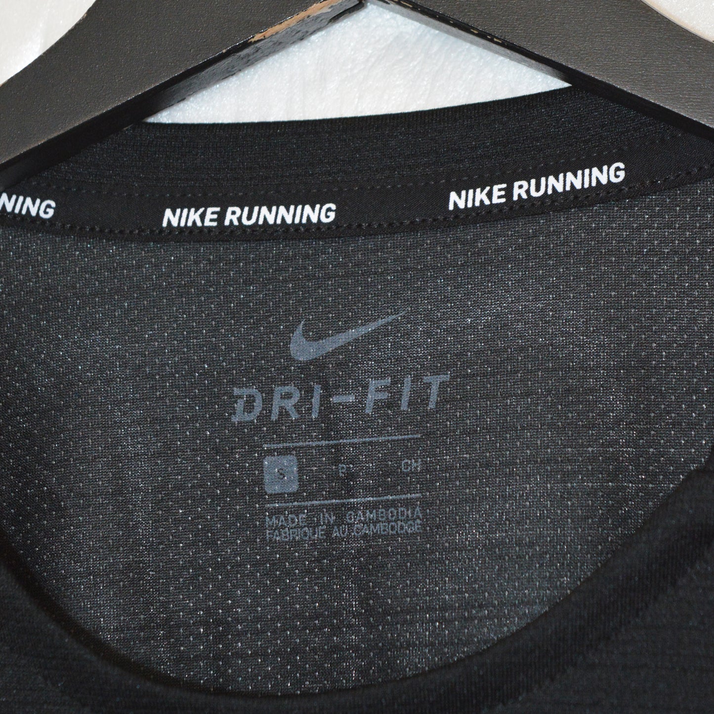 Nike Dri fit тънка блуза (S)