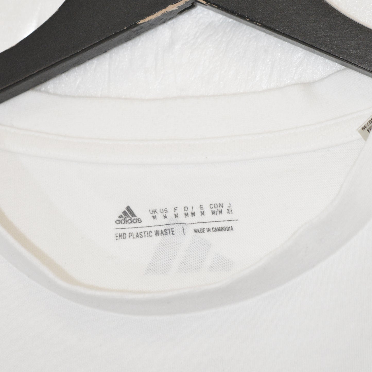 Adidas тениска (M)