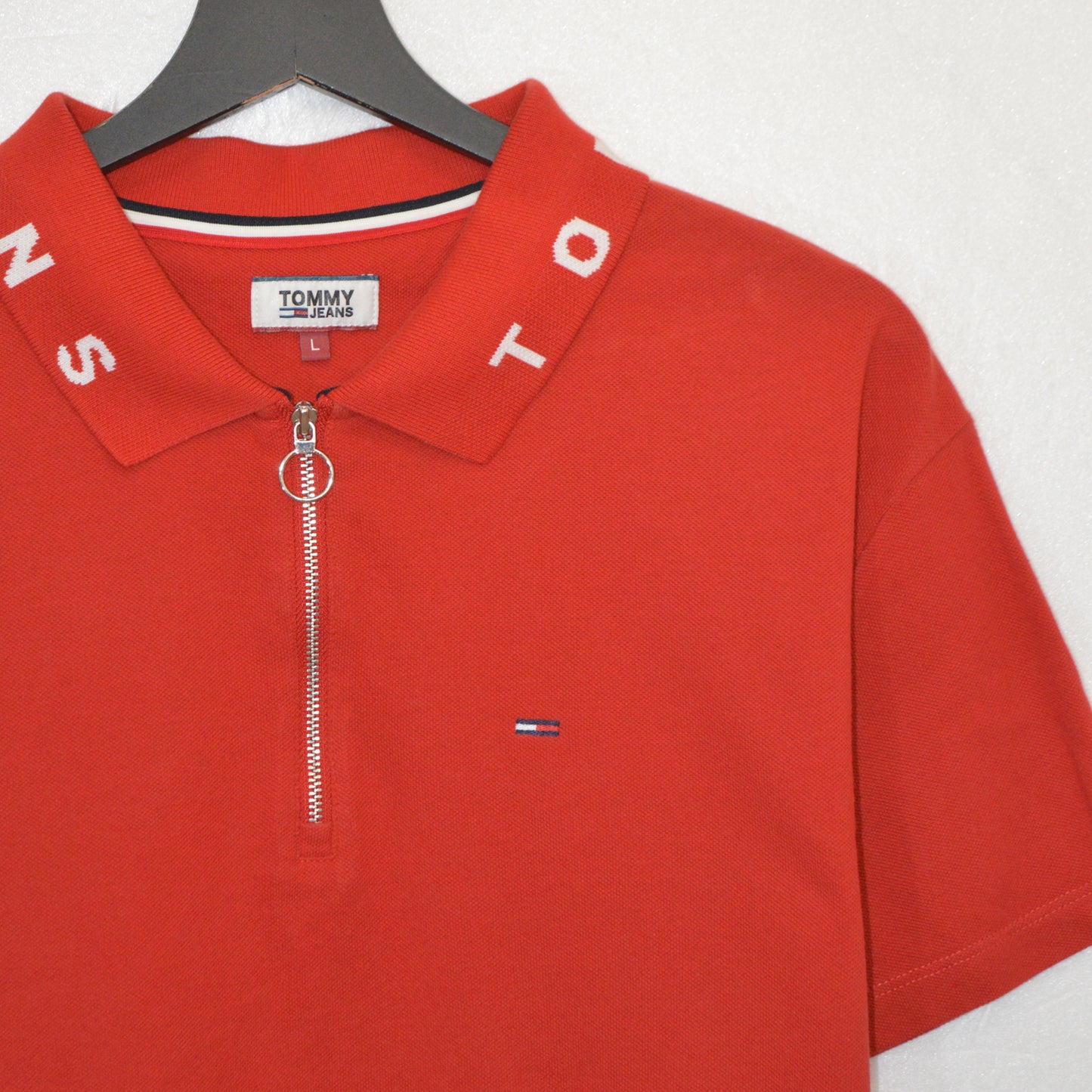 Tommy Hilfiger тениска (L)