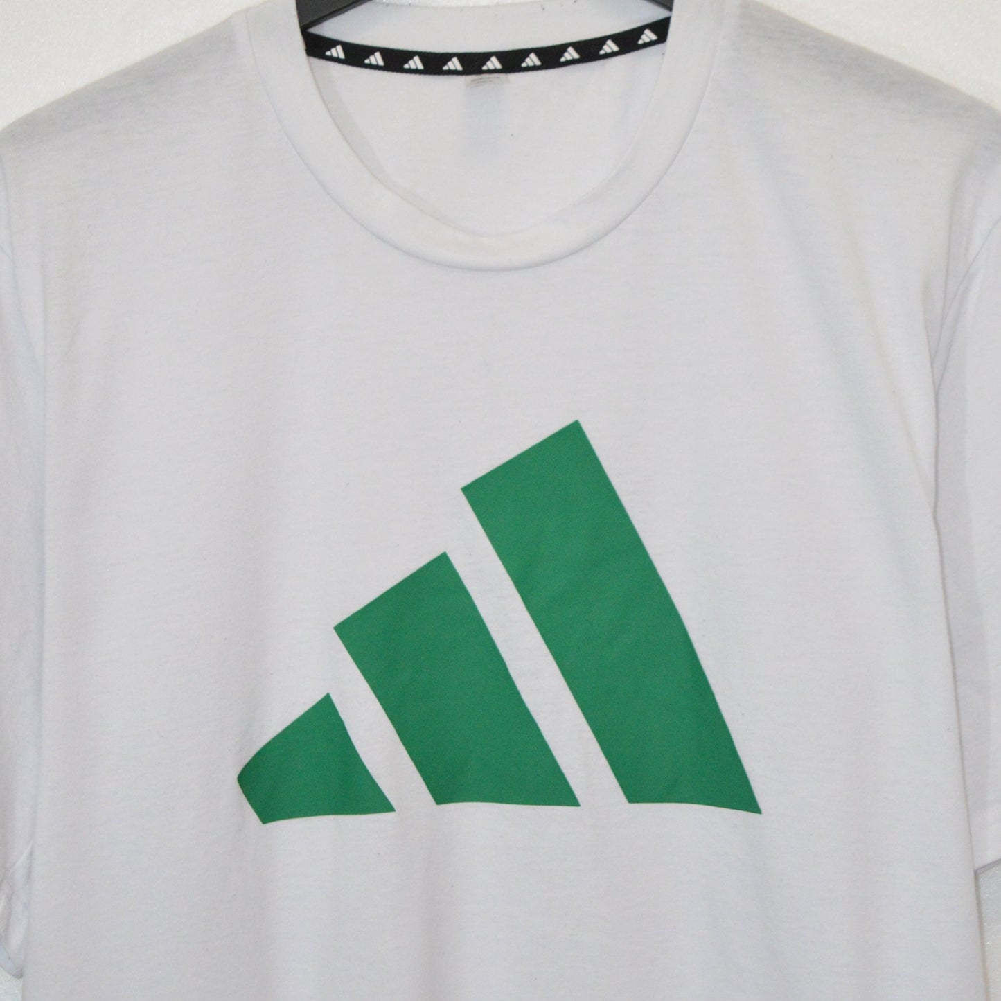 Adidas тениска (L)