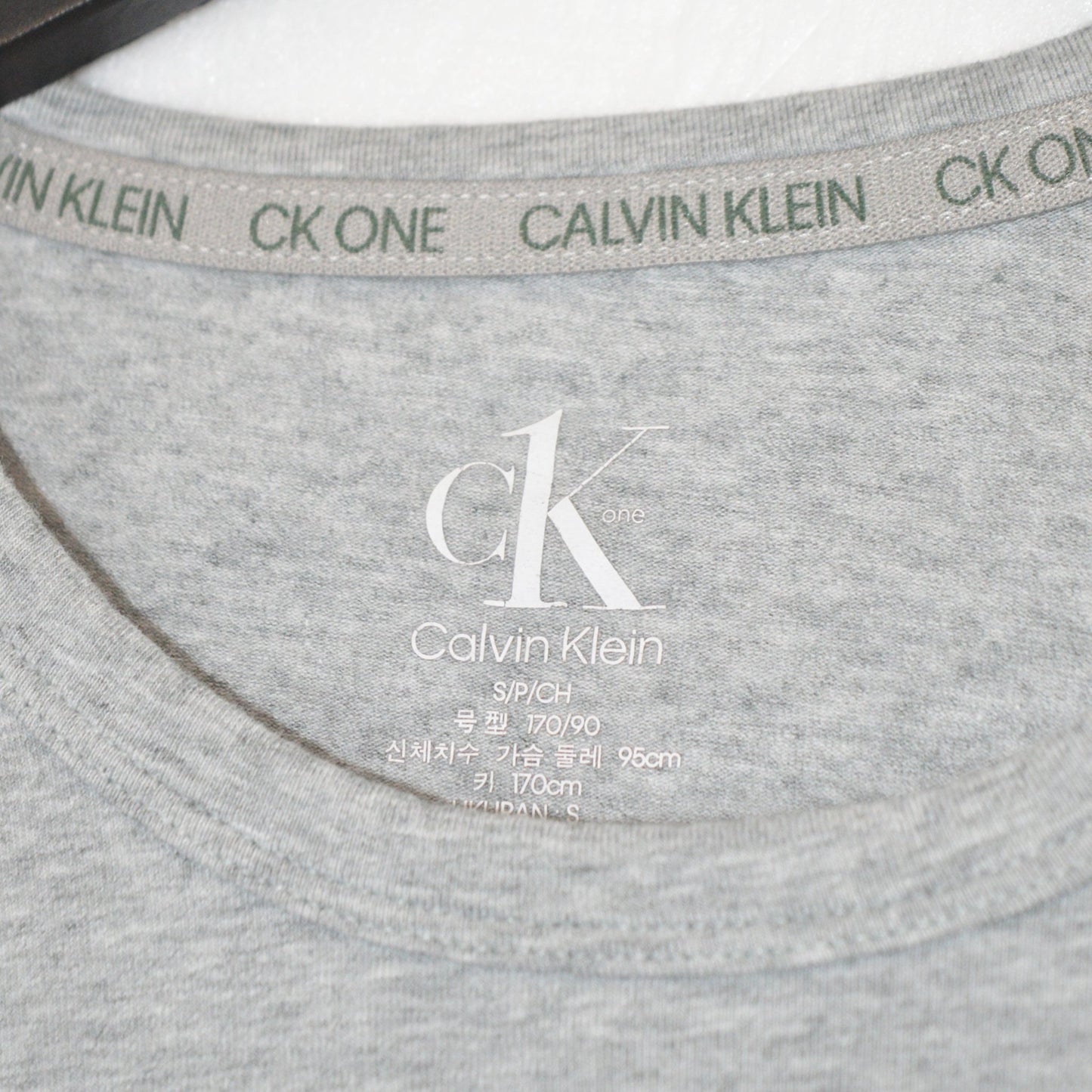 Calvin Klein тениска (S)