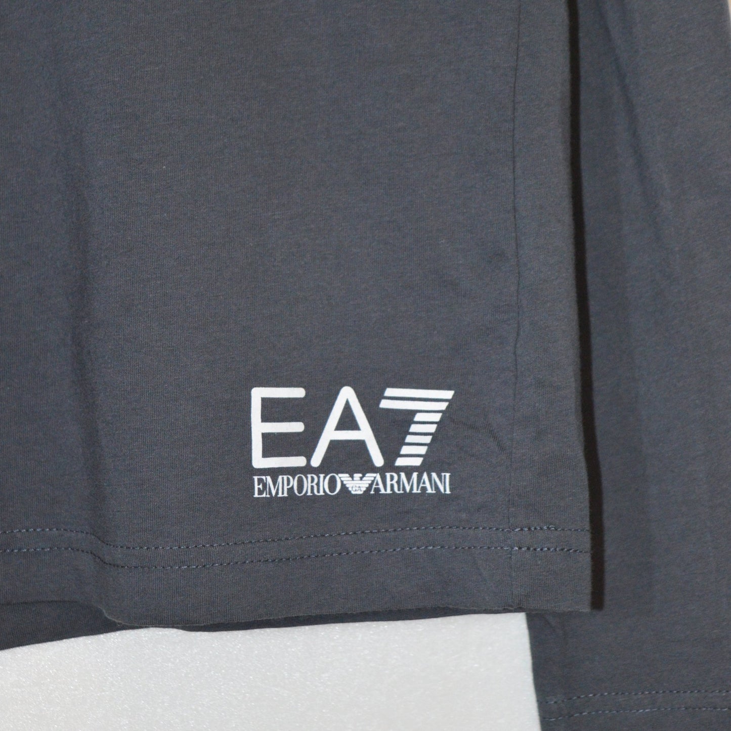 Emporio Armani тънко горнище (S)
