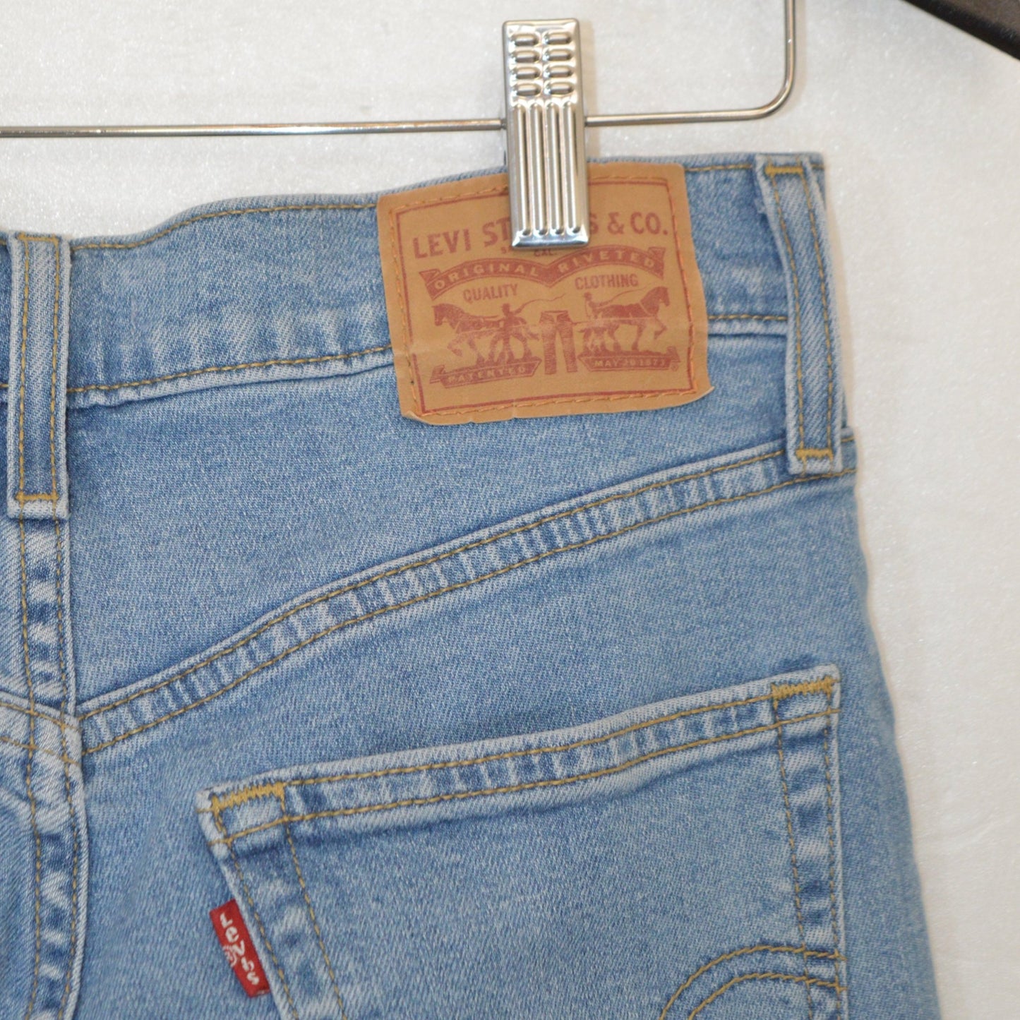 Levi's 'High wasted taper' дънки (28/27)