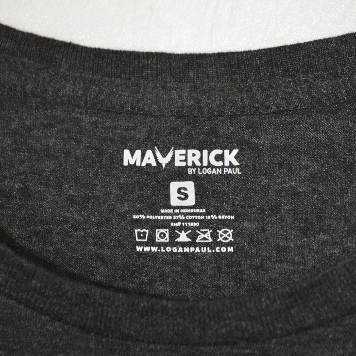 Maverick by Logan Paul тънка блуза (S)