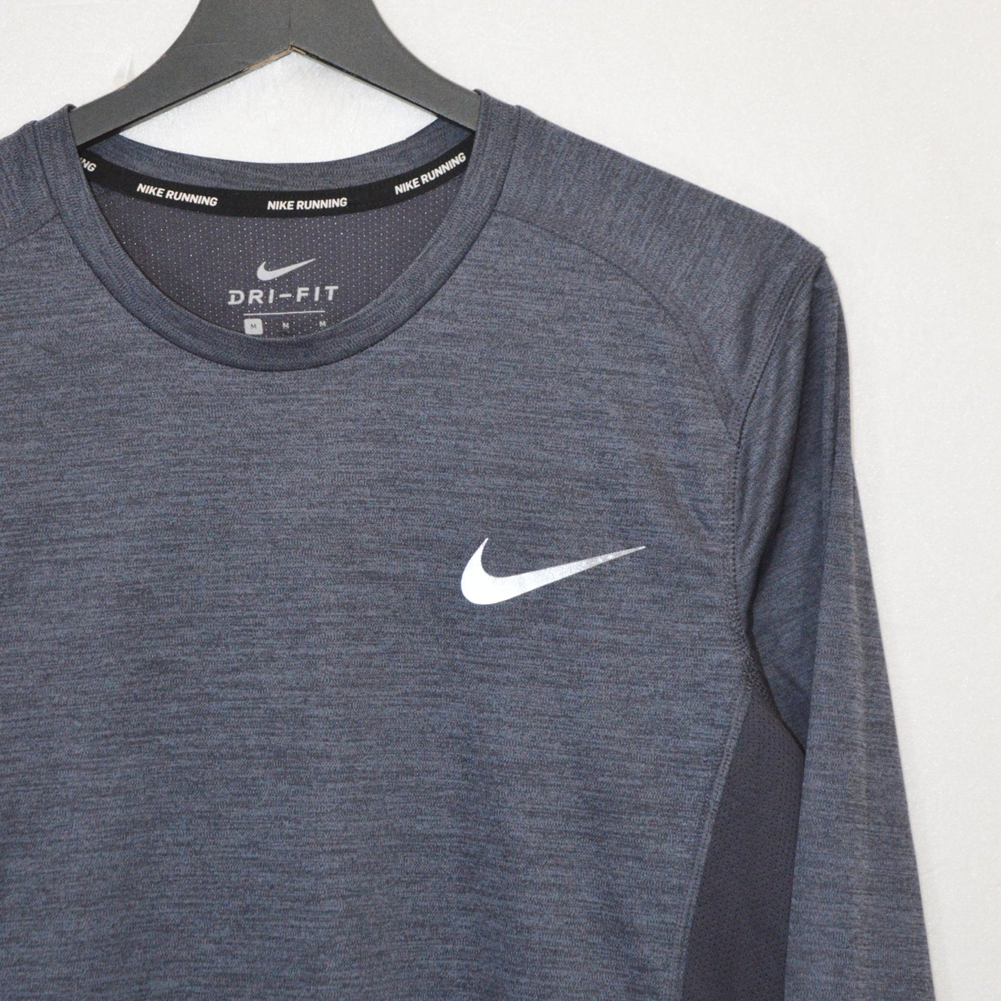 Nike Dri fit тънка фитнес блуза (M)