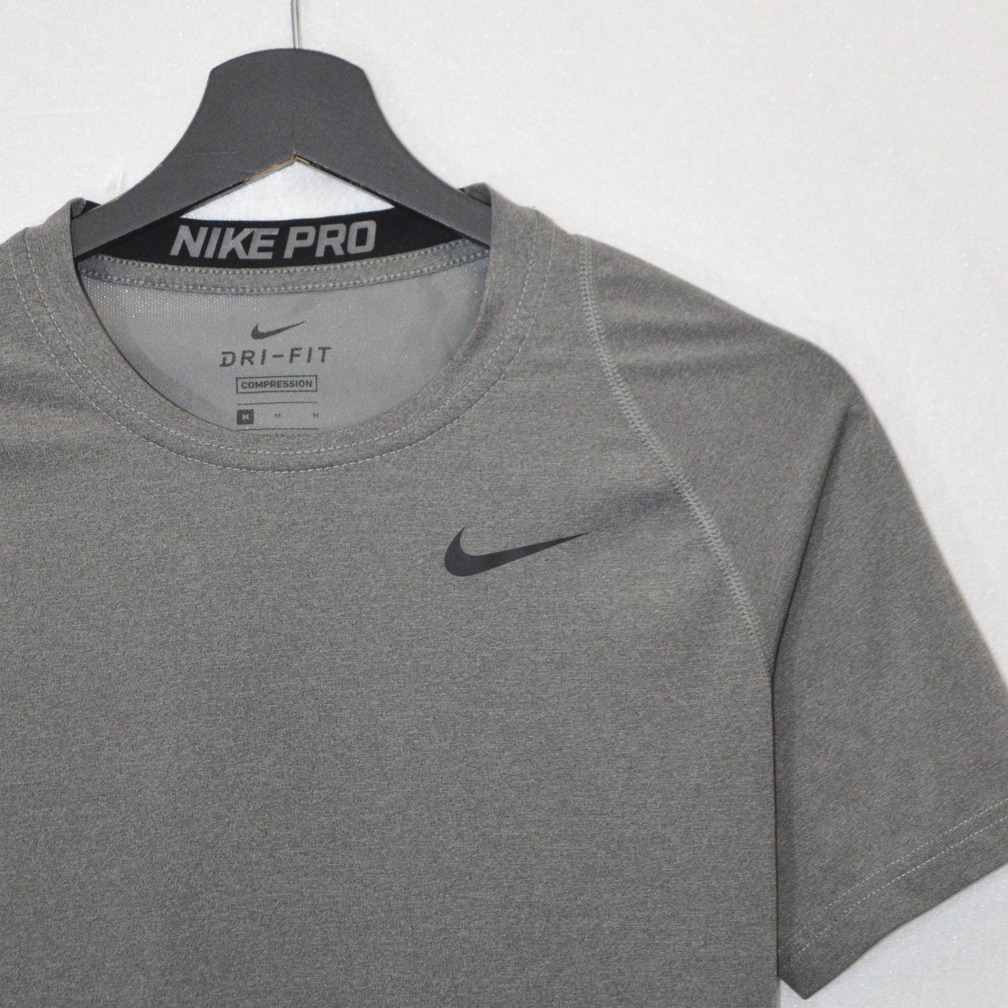 Nike Pro тениска (M)