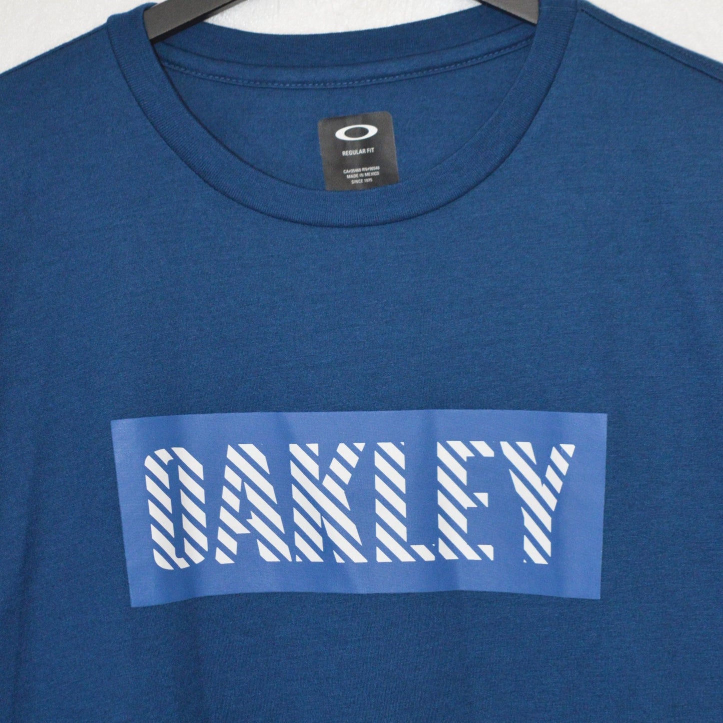 Oakley тениска (XL)
