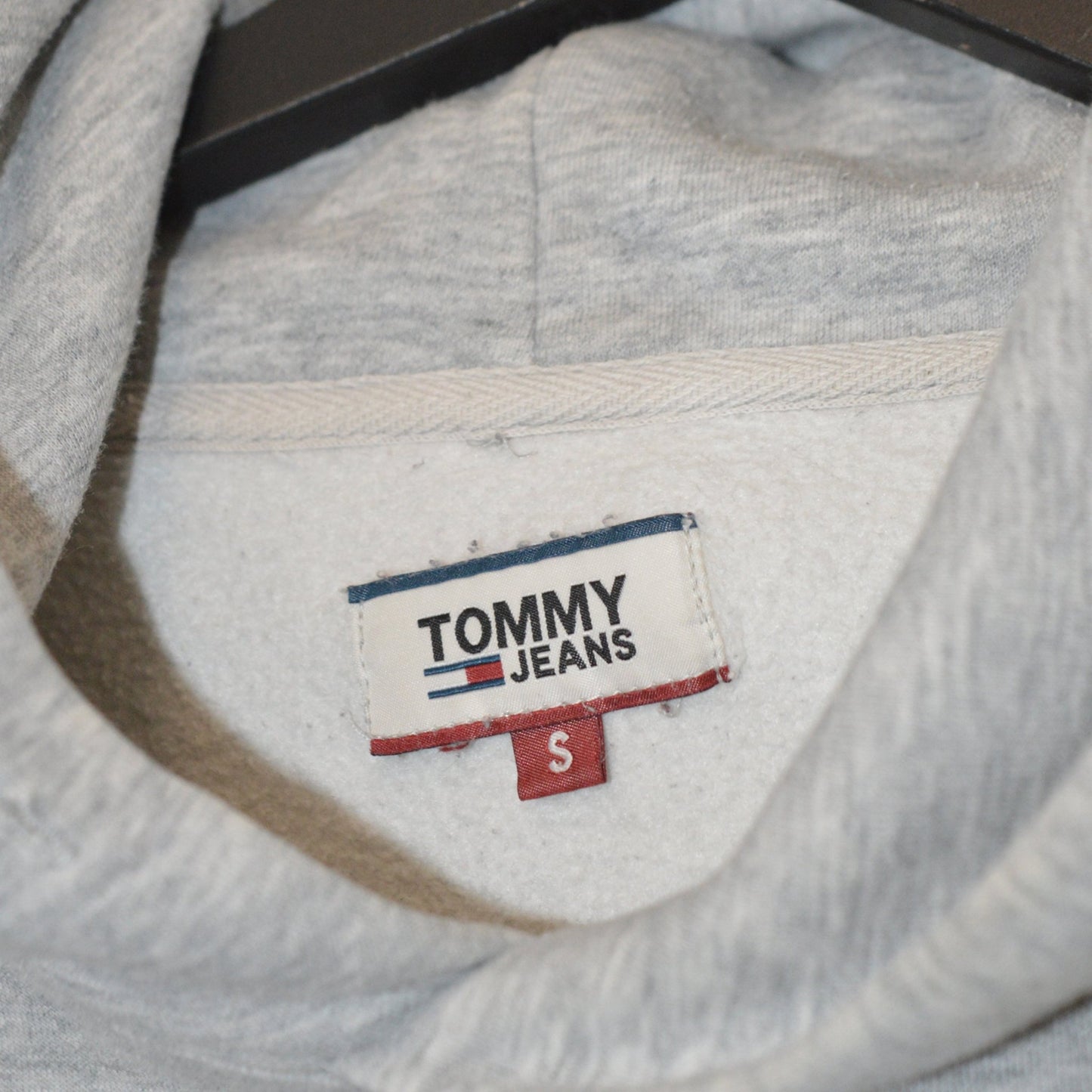 Tommy Hilfiger суичър (S)