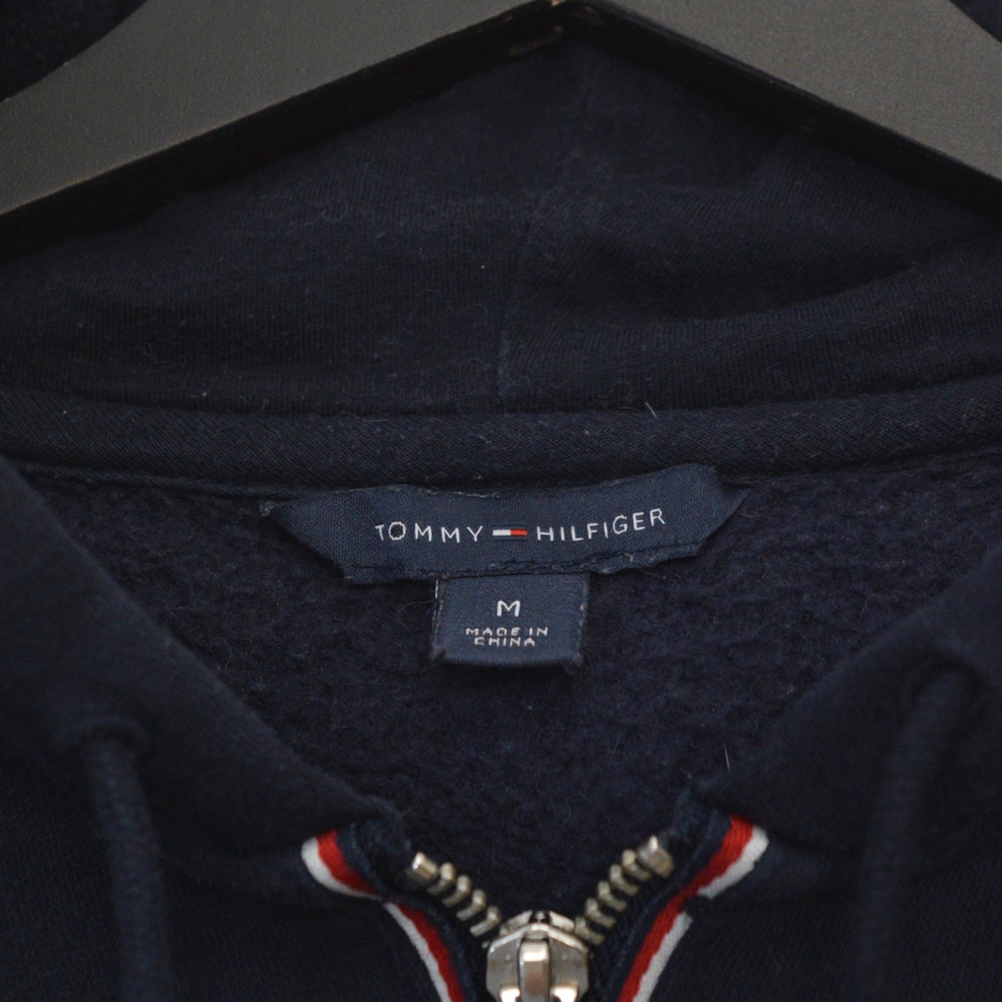Tommy Hilfiger суичър с цип (M)