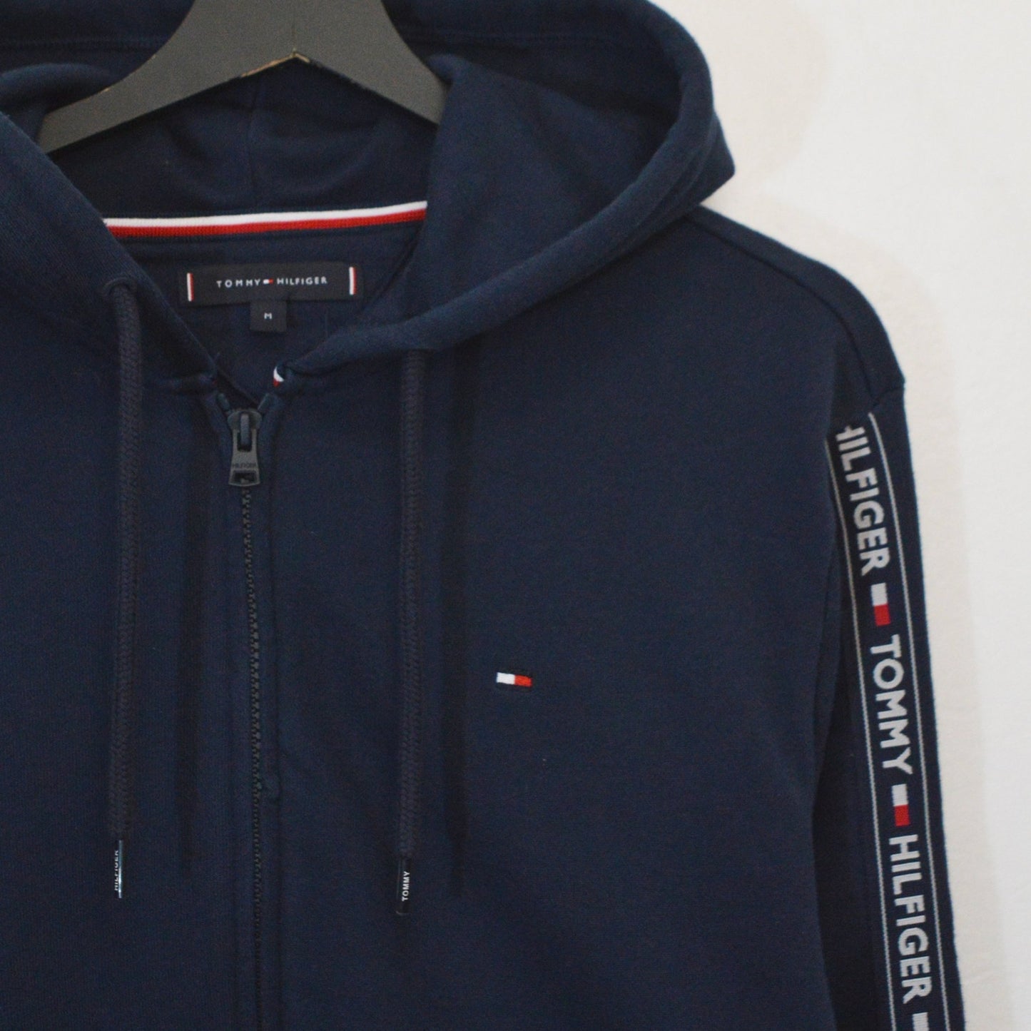 Tommy Hilfiger суичър с цип (M)