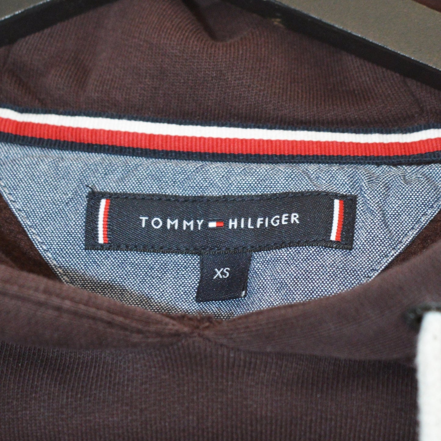 Tommy Hilfiger суичър (XS)