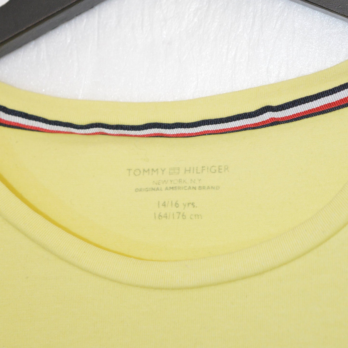 Tommy Hilfiger тениска (S)