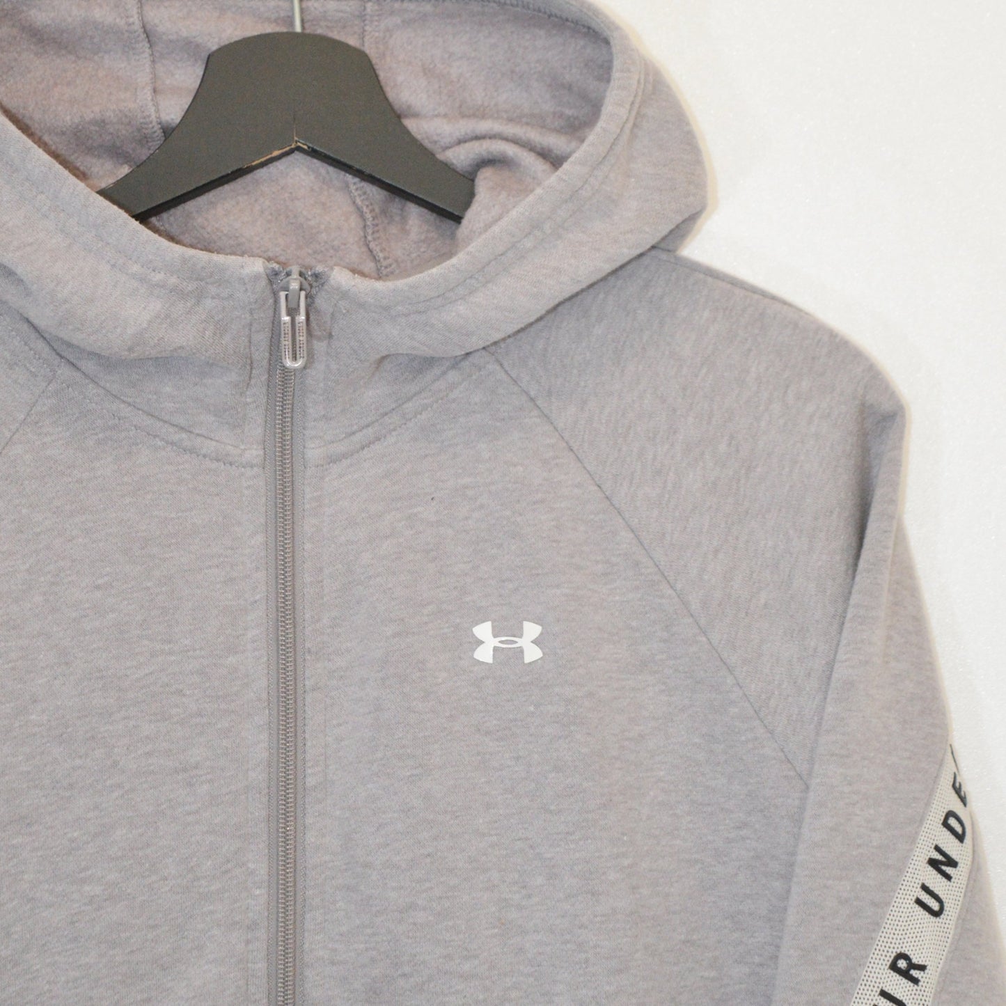 Under Armour суичър с цип (L)