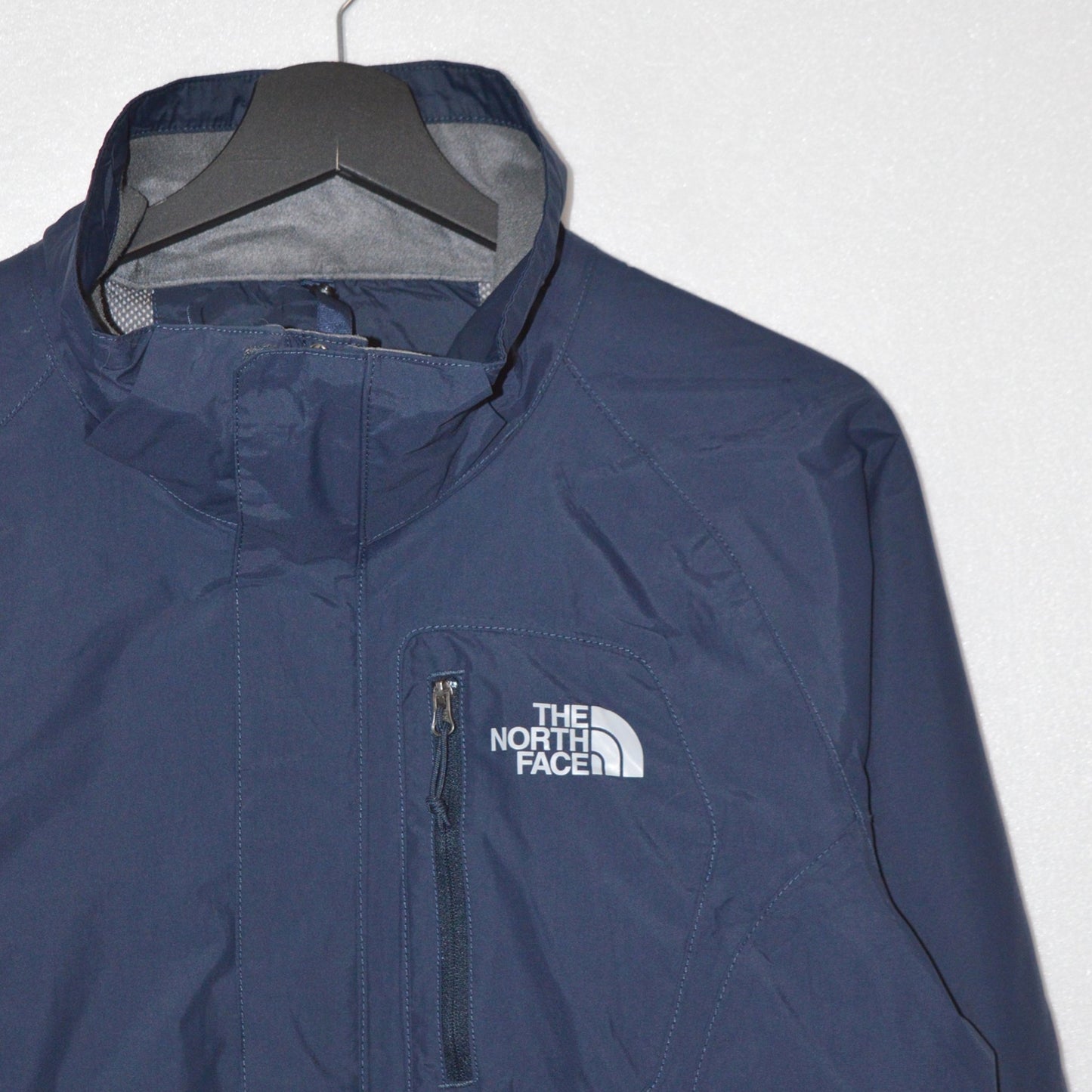 The North face тънко яке (XS)