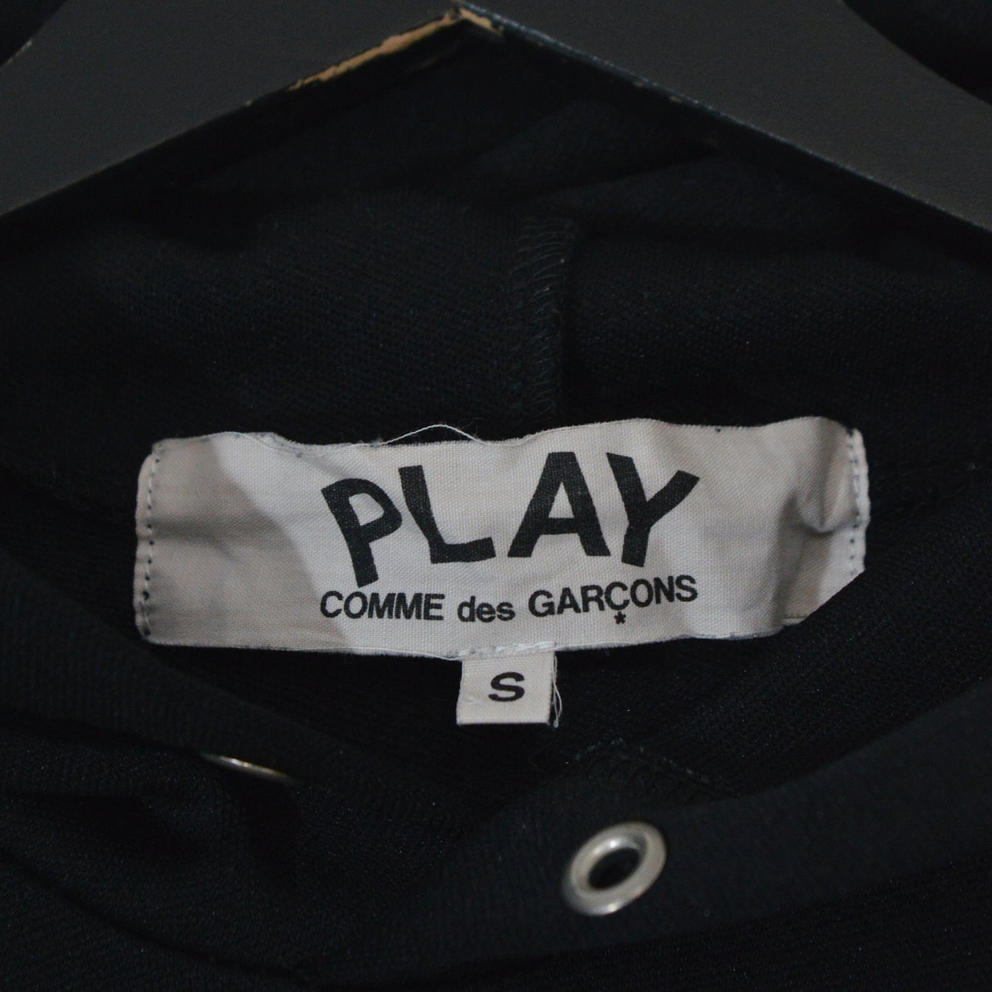 COMME DES GARCONS ГОРНИЩЕ (S)