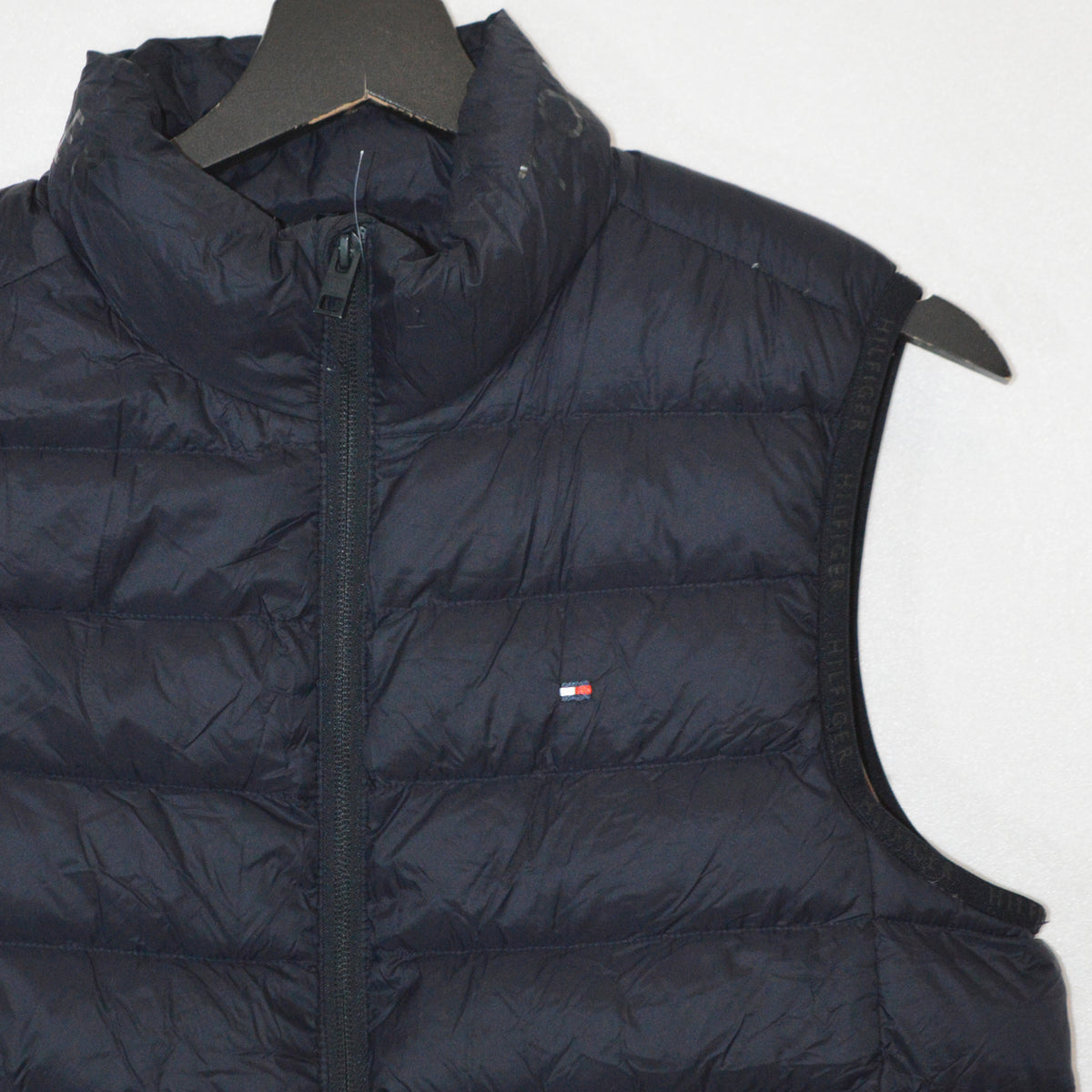 Tommy Hilfiger елек от гъши пух (S)