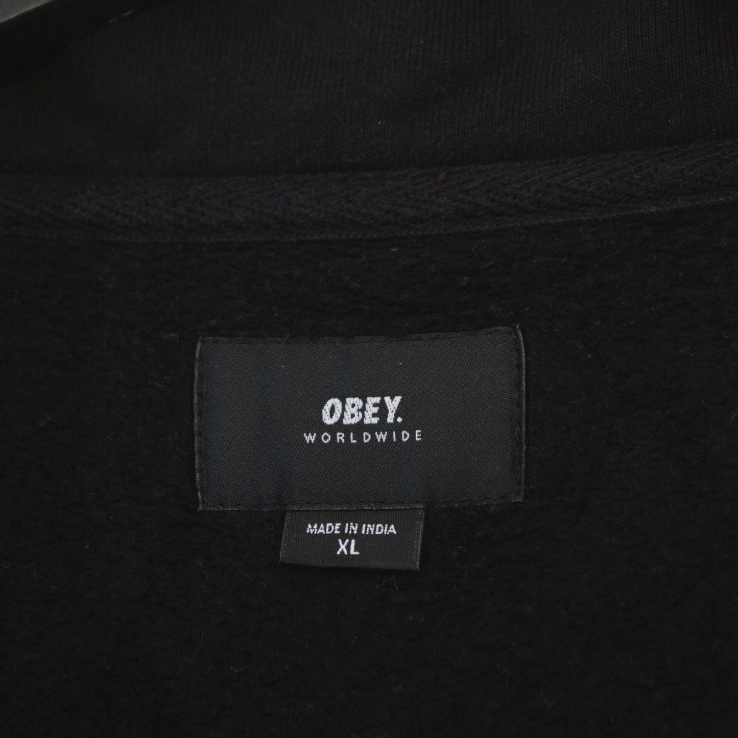 OBEY ГОРНИЩЕ (XL)