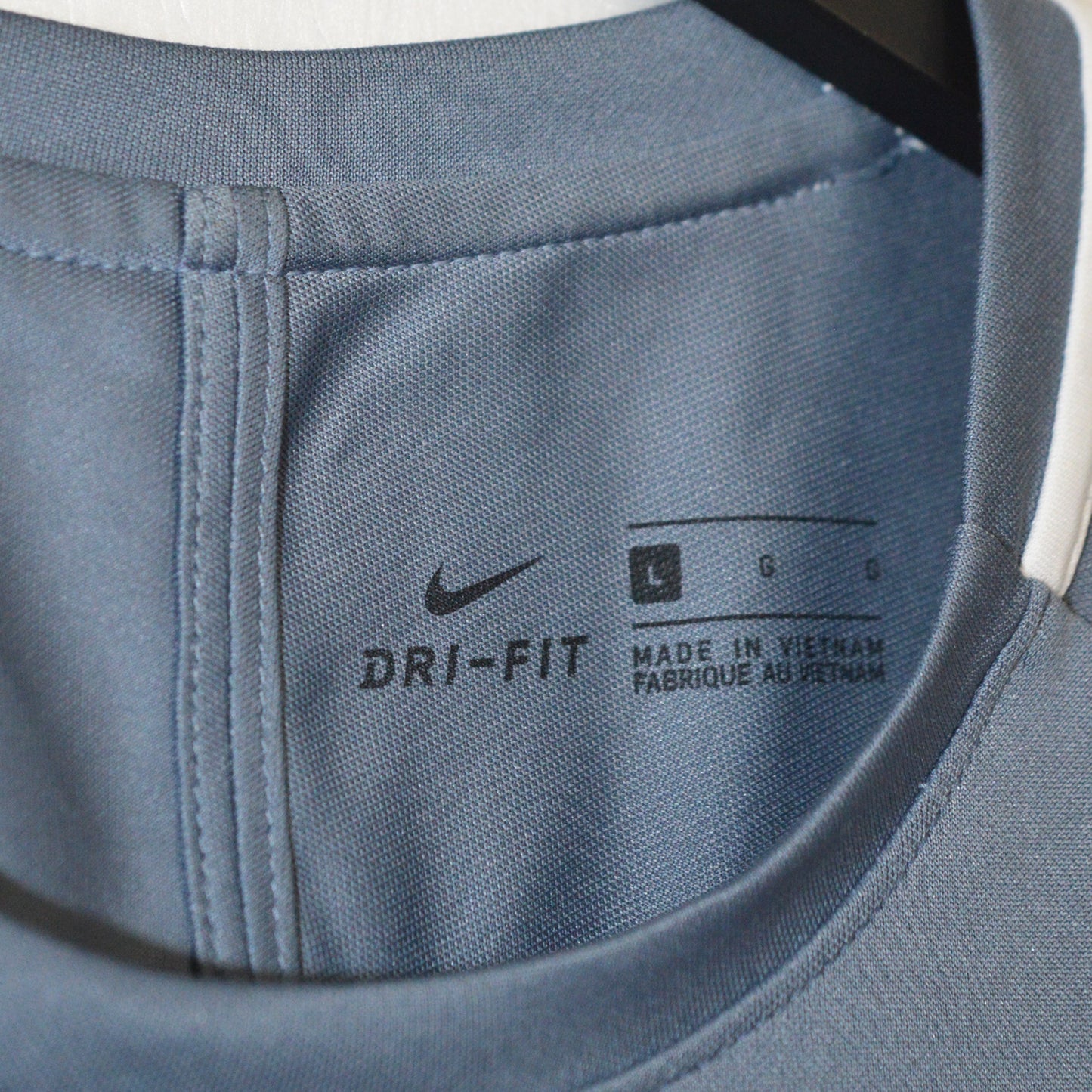 NIKE DRI FIT ТЕНИСКА (L)