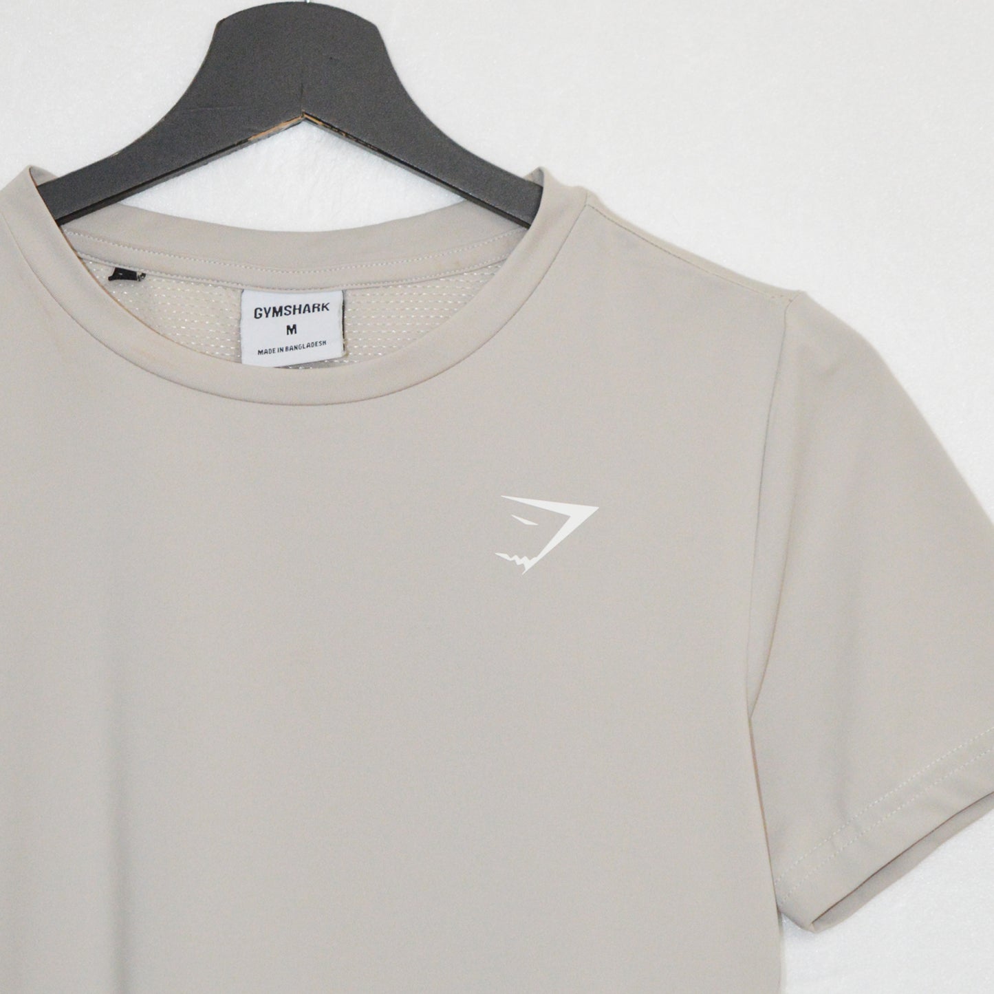 Gymshark тениска (M)