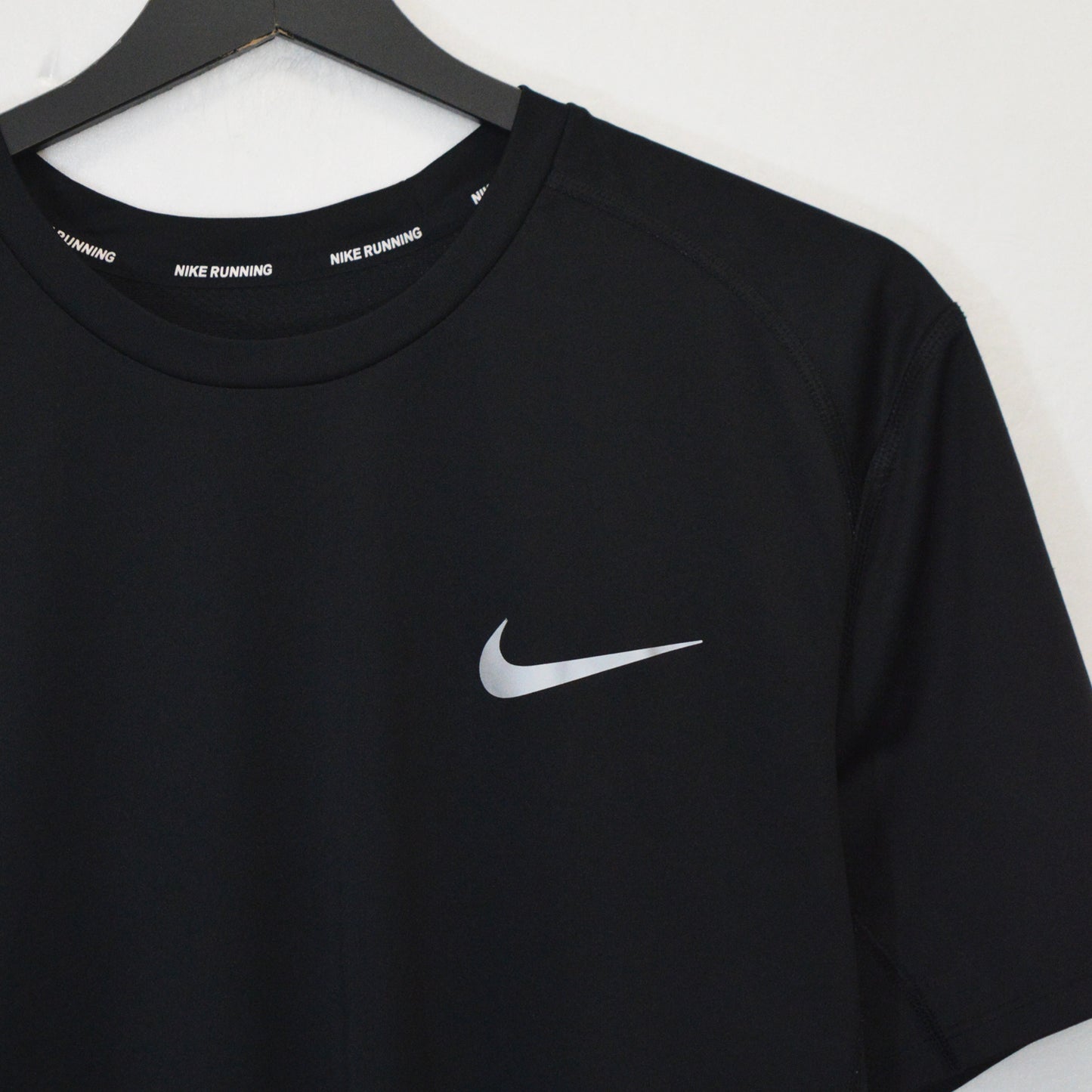 NIKE DRI FIT ТЕНИСКА (L)