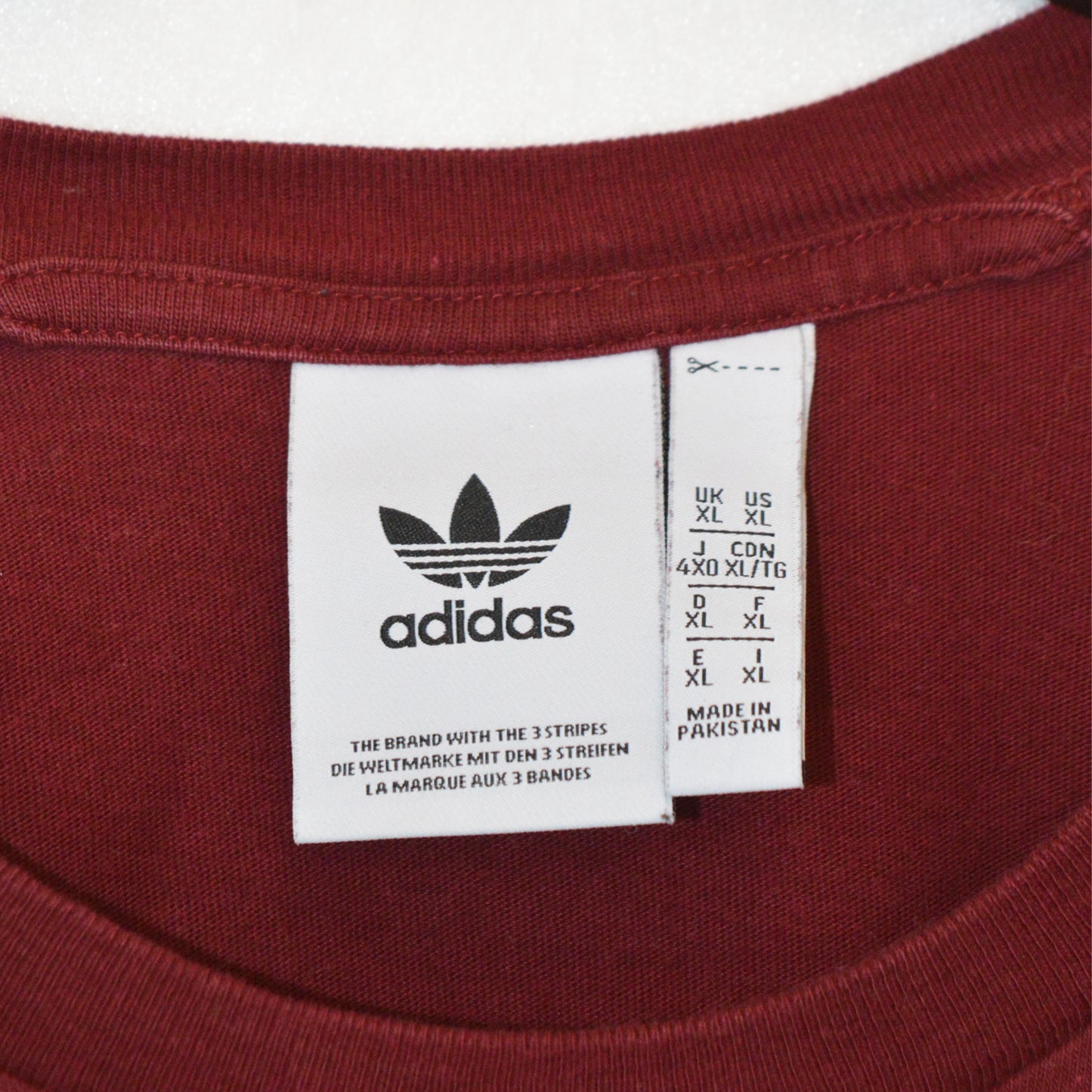 ADIDAS ORIGINALS ТЕНИСКА (XL)