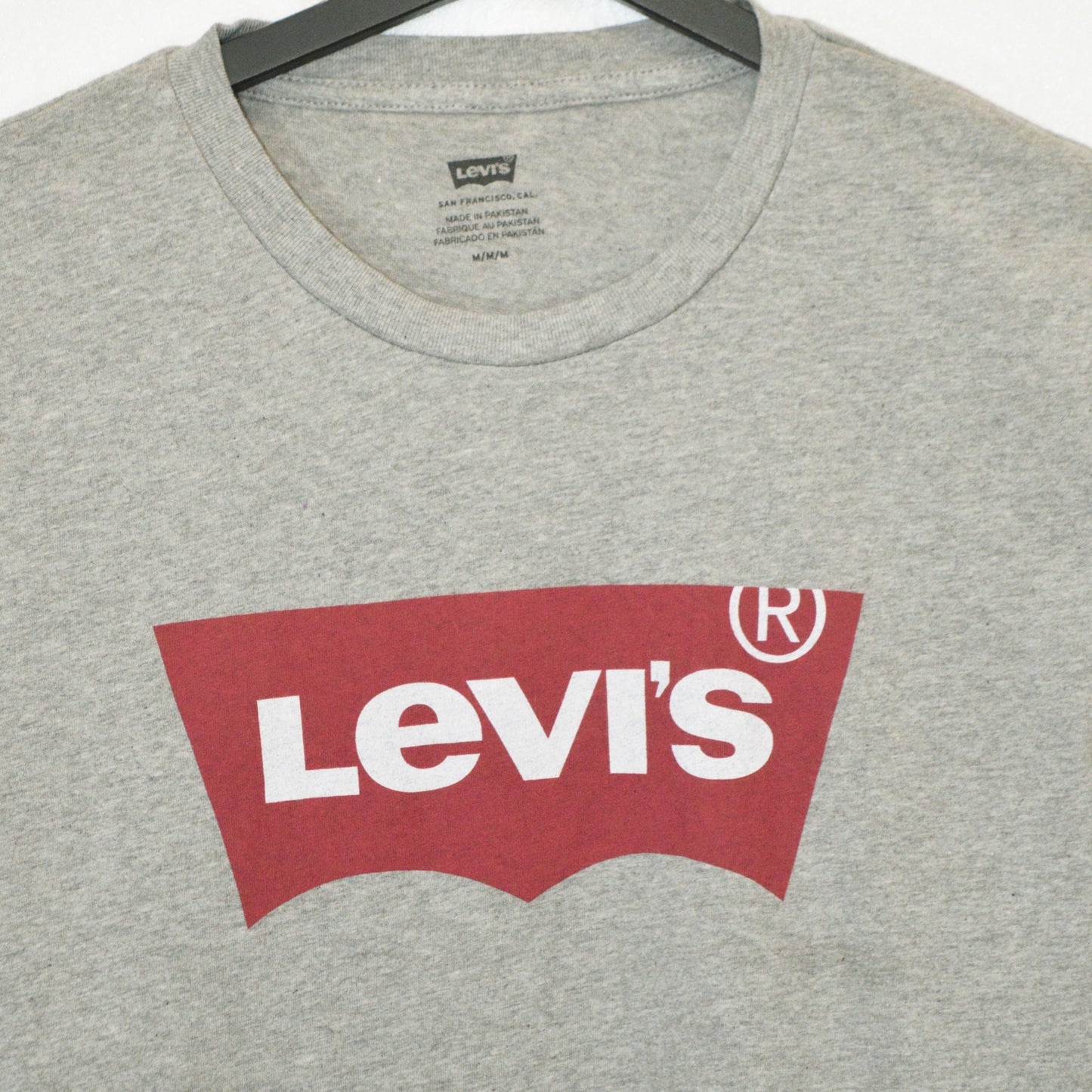 LEVIS ТЕНИСКА (M)