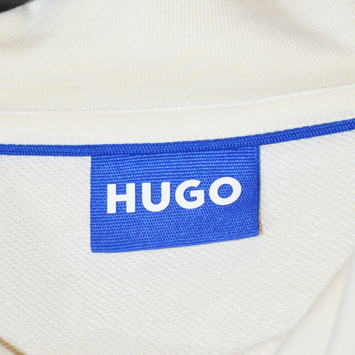 Hugo суичър (L)