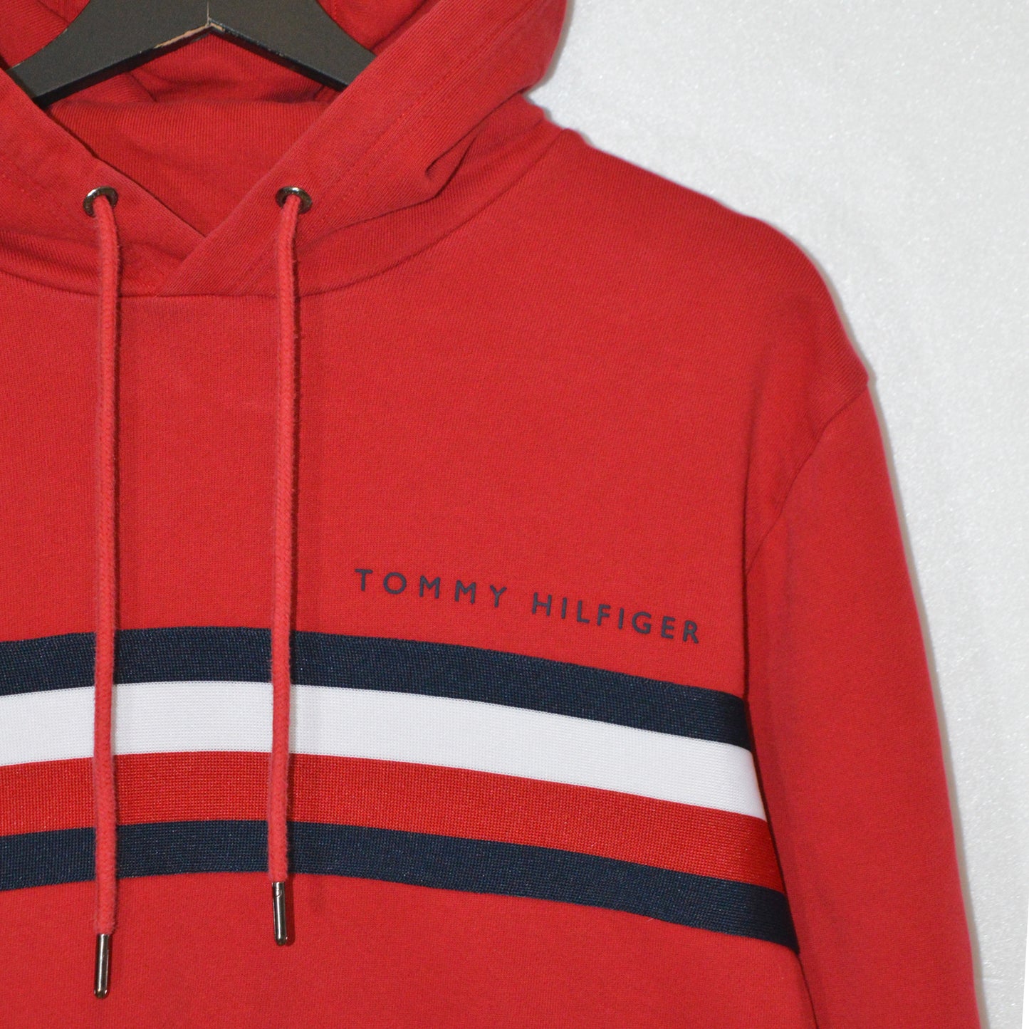 Tommy Hilfiger суичър (L)