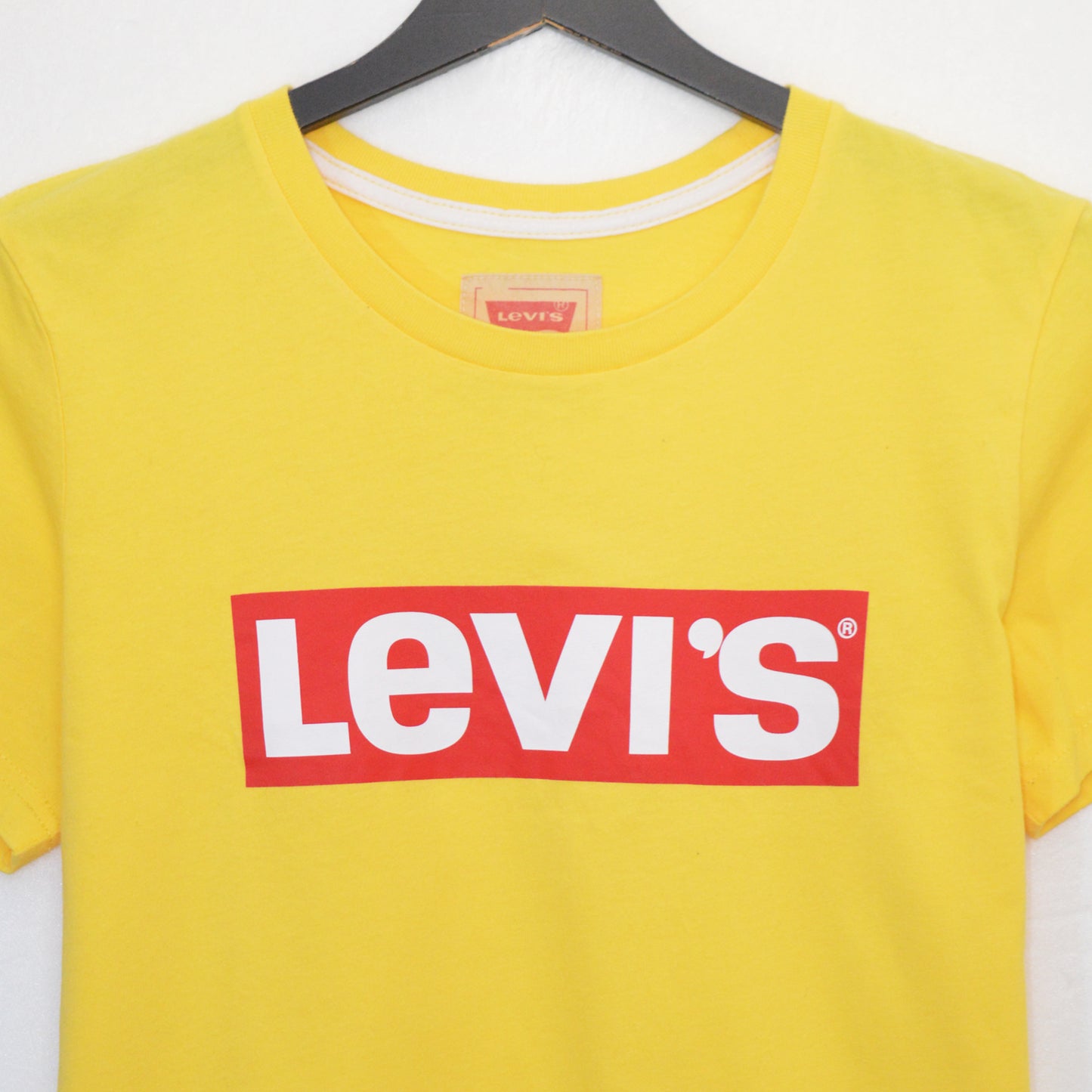 Levis тениска (M)