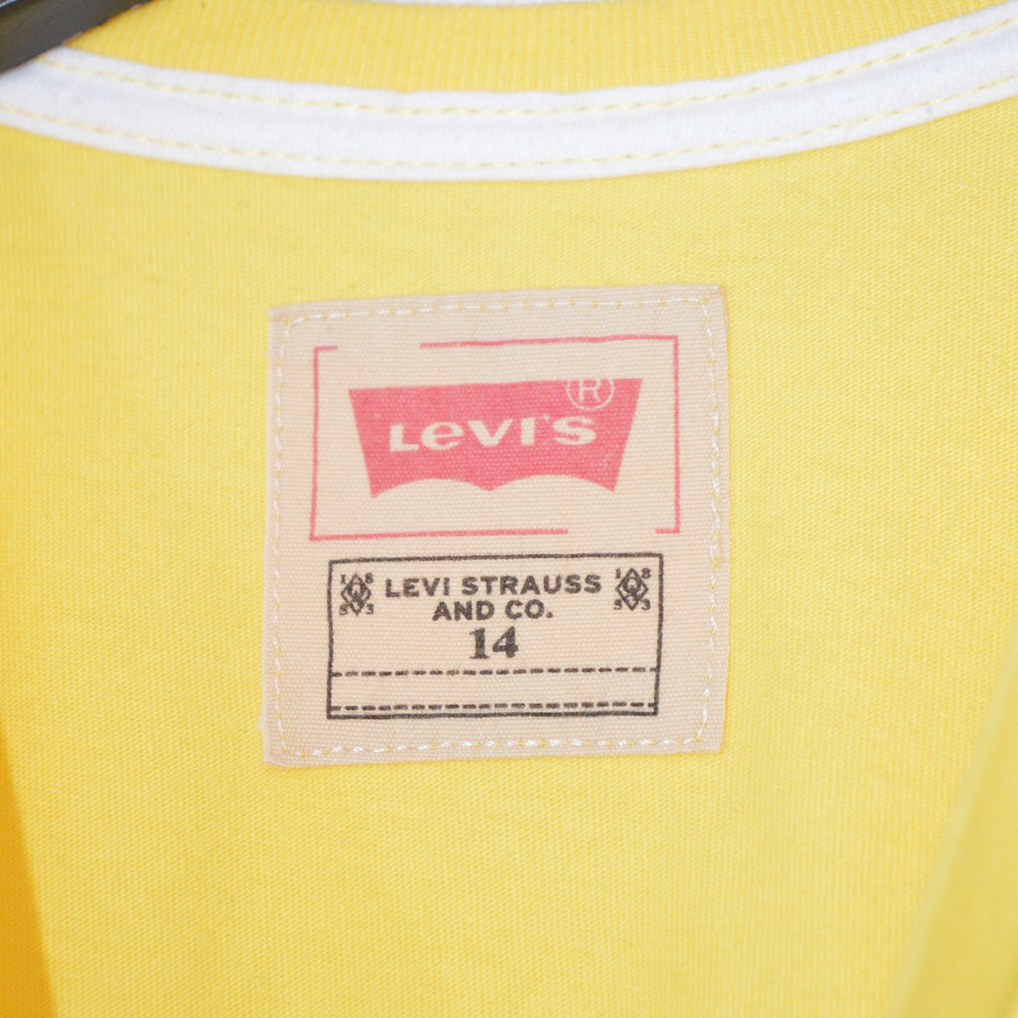 Levis тениска (M)