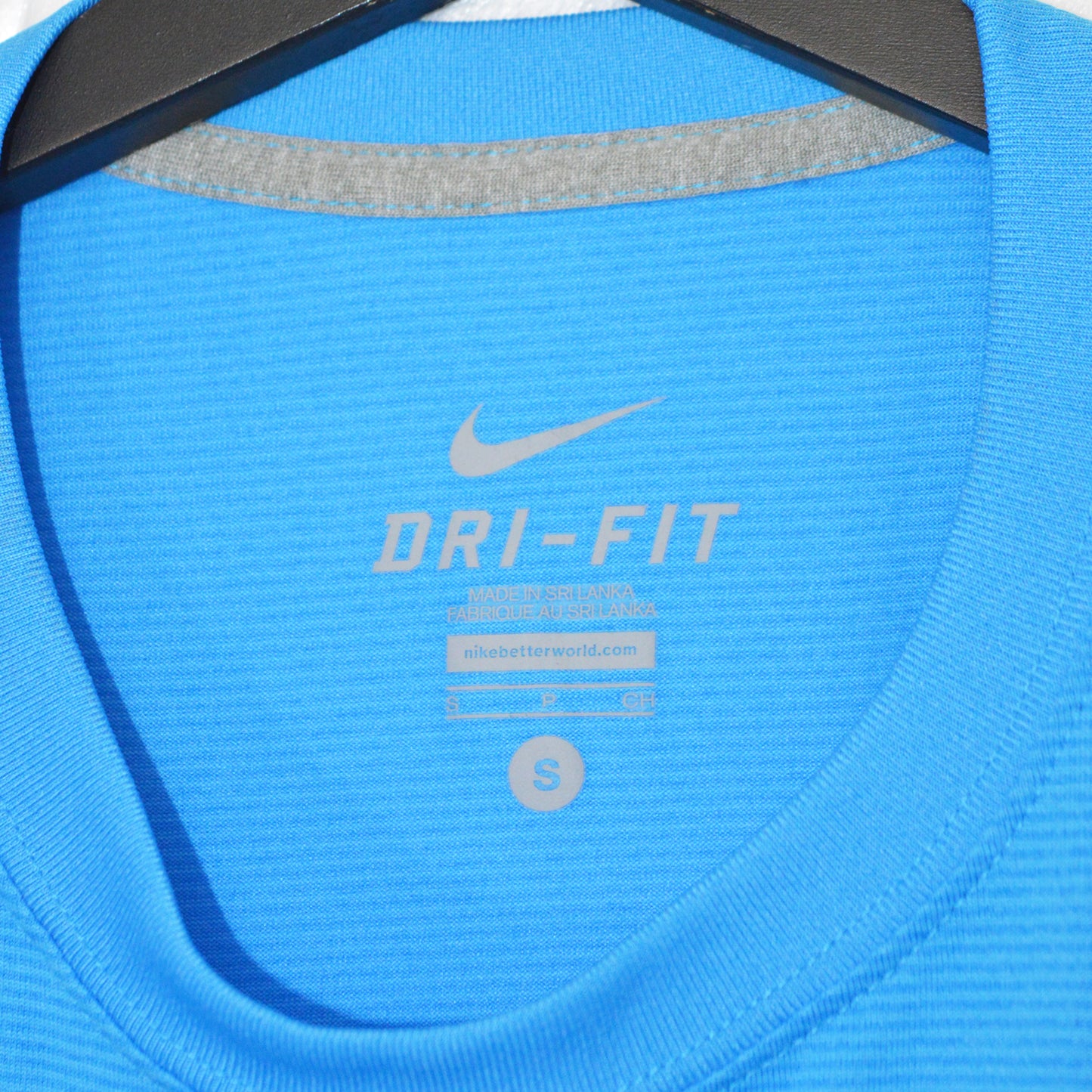 NIKE DRI FIT ТЕНИСКА (S)