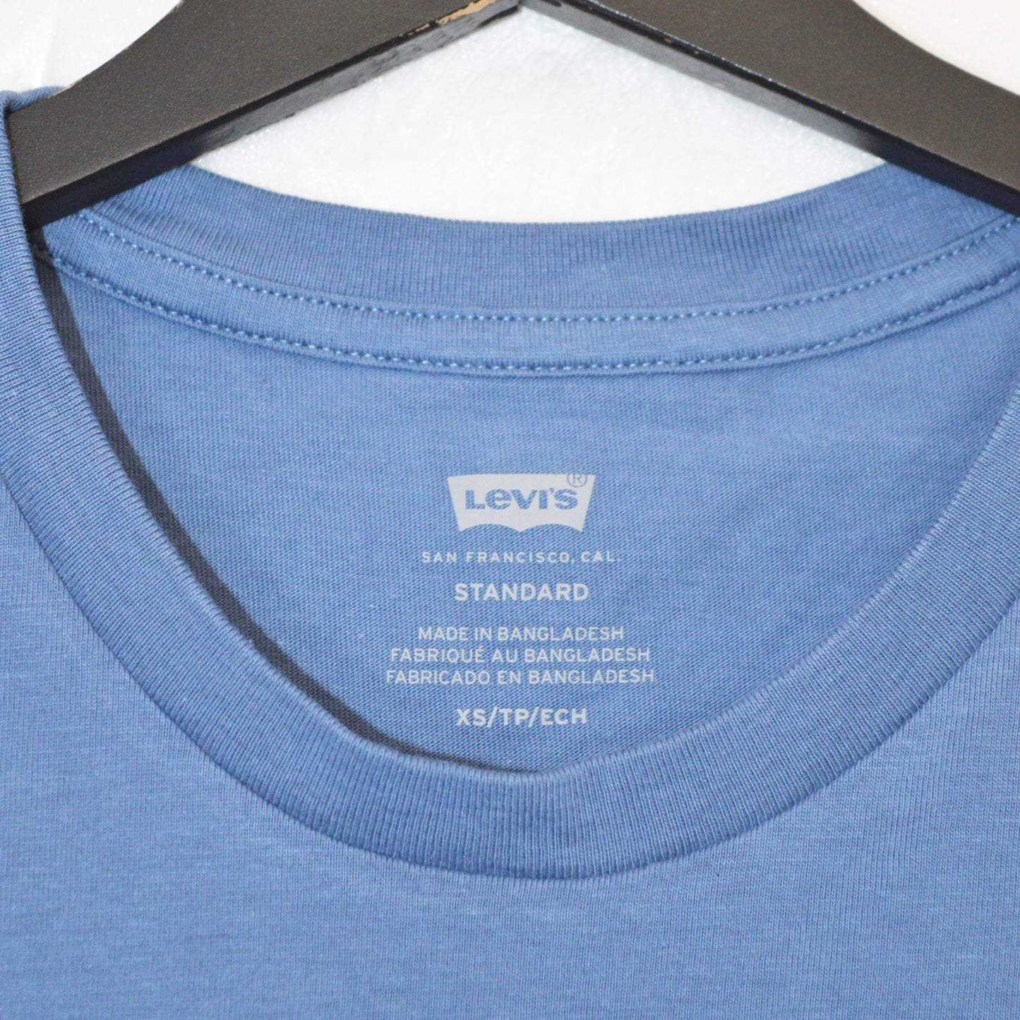 LEVIS ТЕНИСКА (XS)