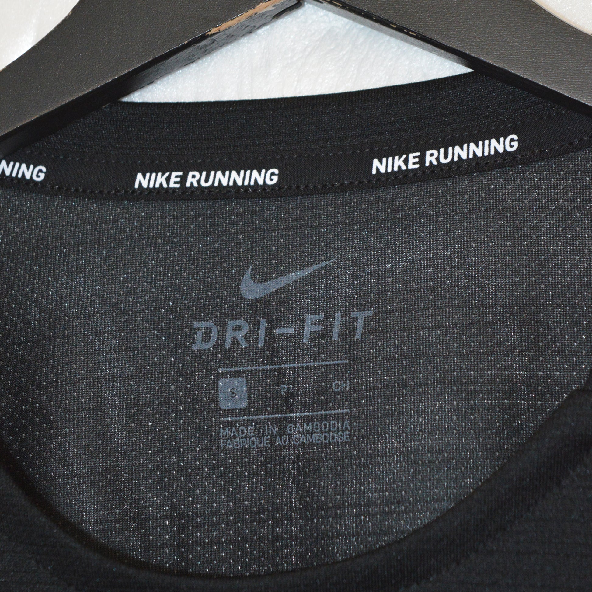 Nike Dri fit тънка блуза (S)