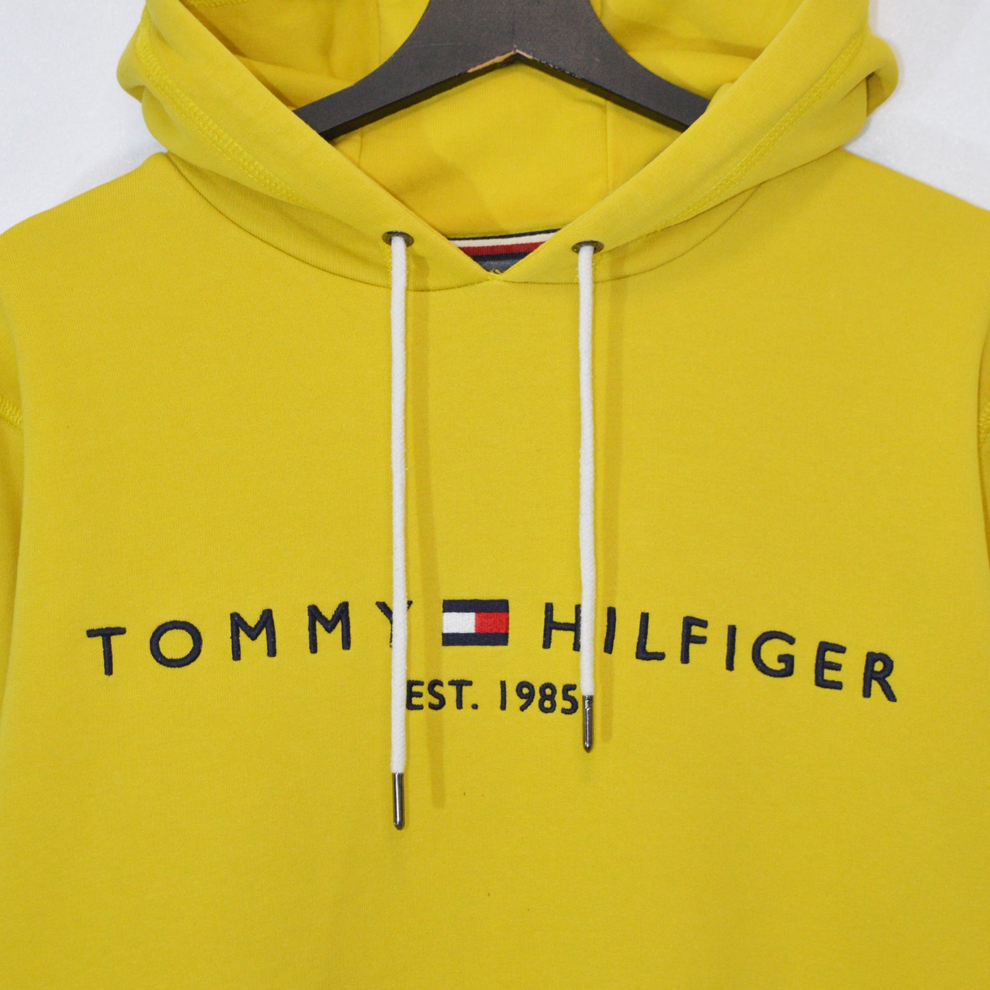 Tommy Hilfiger суичър (L)