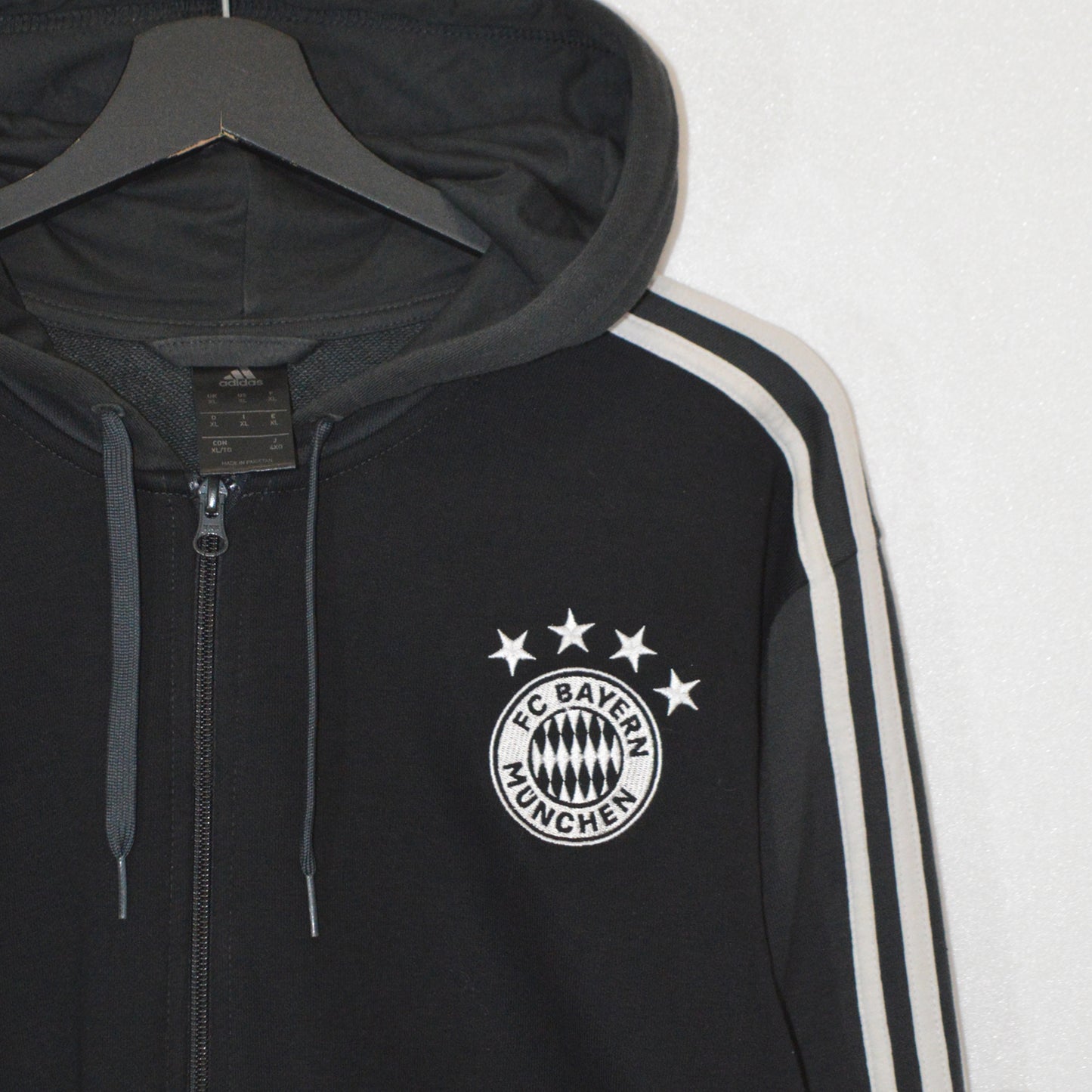 Adidas Bayern Munchen футболен суичър с цип (XL)