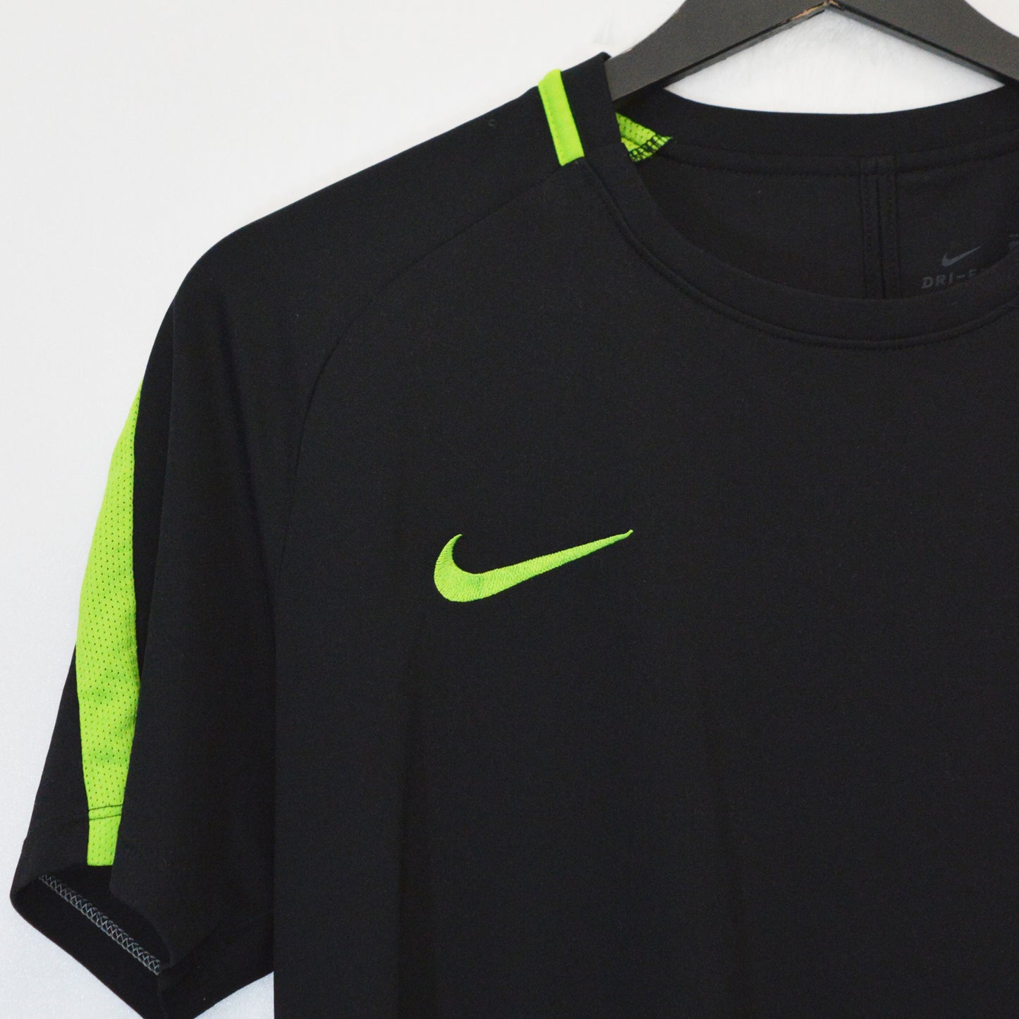 NIKE DRI FIT ТЕНИСКА (L)