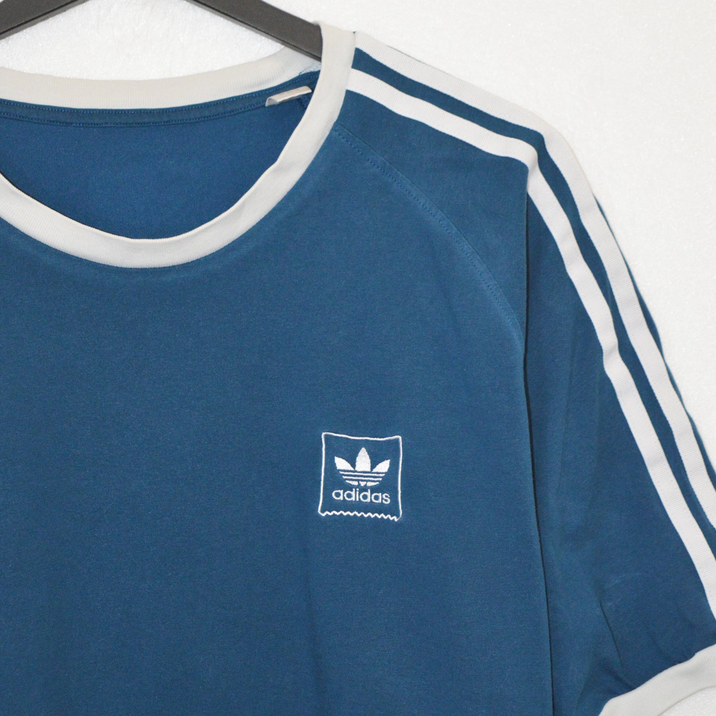 ADIDAS ORIGINALS ТЕНИСКА (XL)