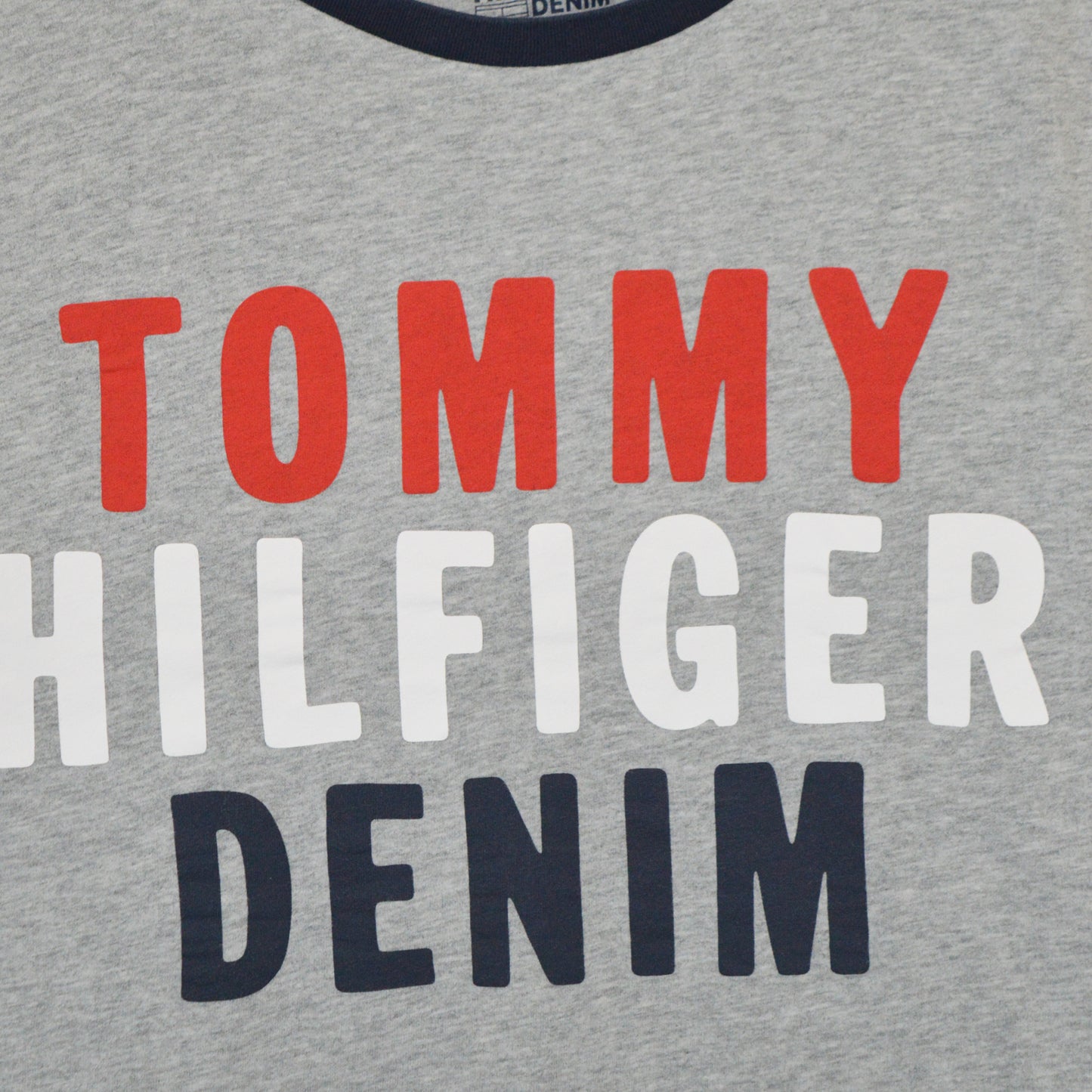 TOMMY HILFIGER ТЕНИСКА (M)