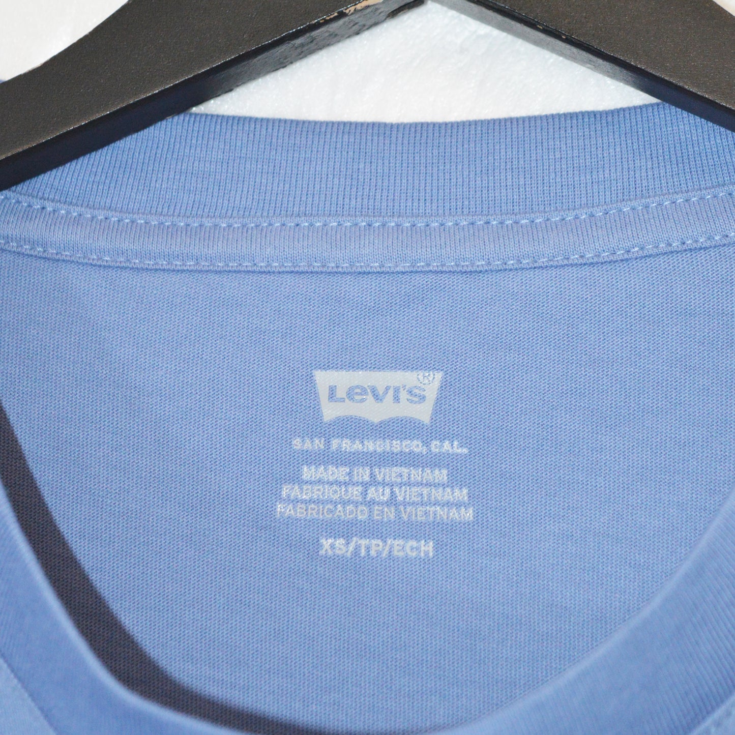 LEVIS ТЕНИСКА (XS)