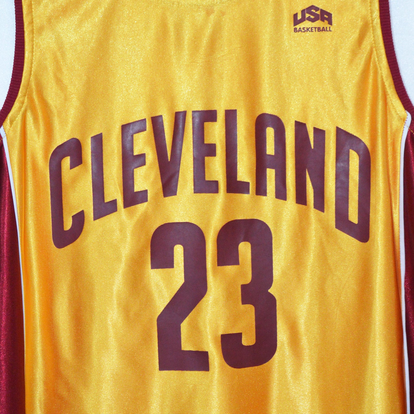 CAVALIERS LEBRON JAMES BASKETBALL JERSEY (M)