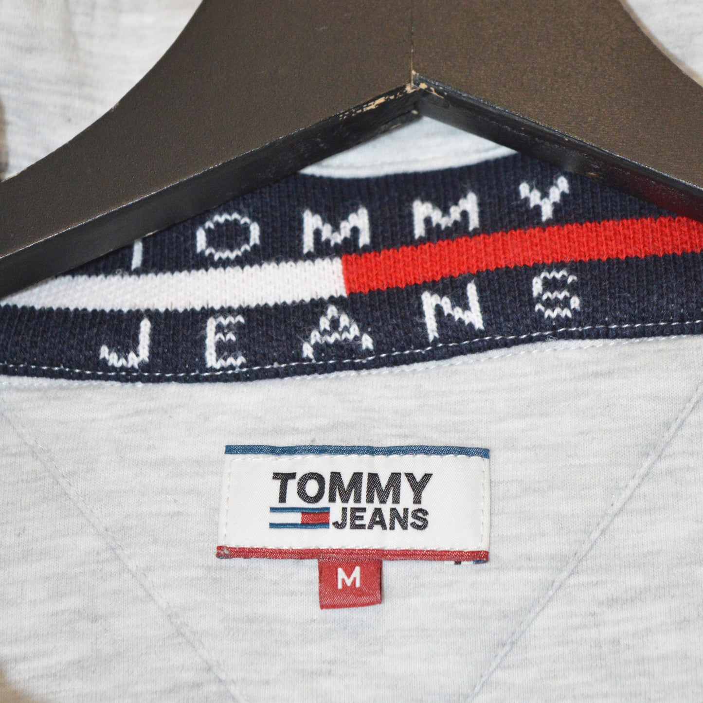 TOMMY HILFIGER CROPPED ГОРНИЩЕ (M)