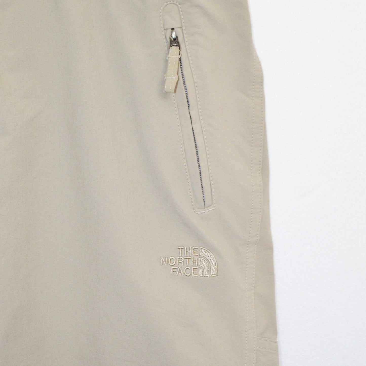 The North Face панталони (L)