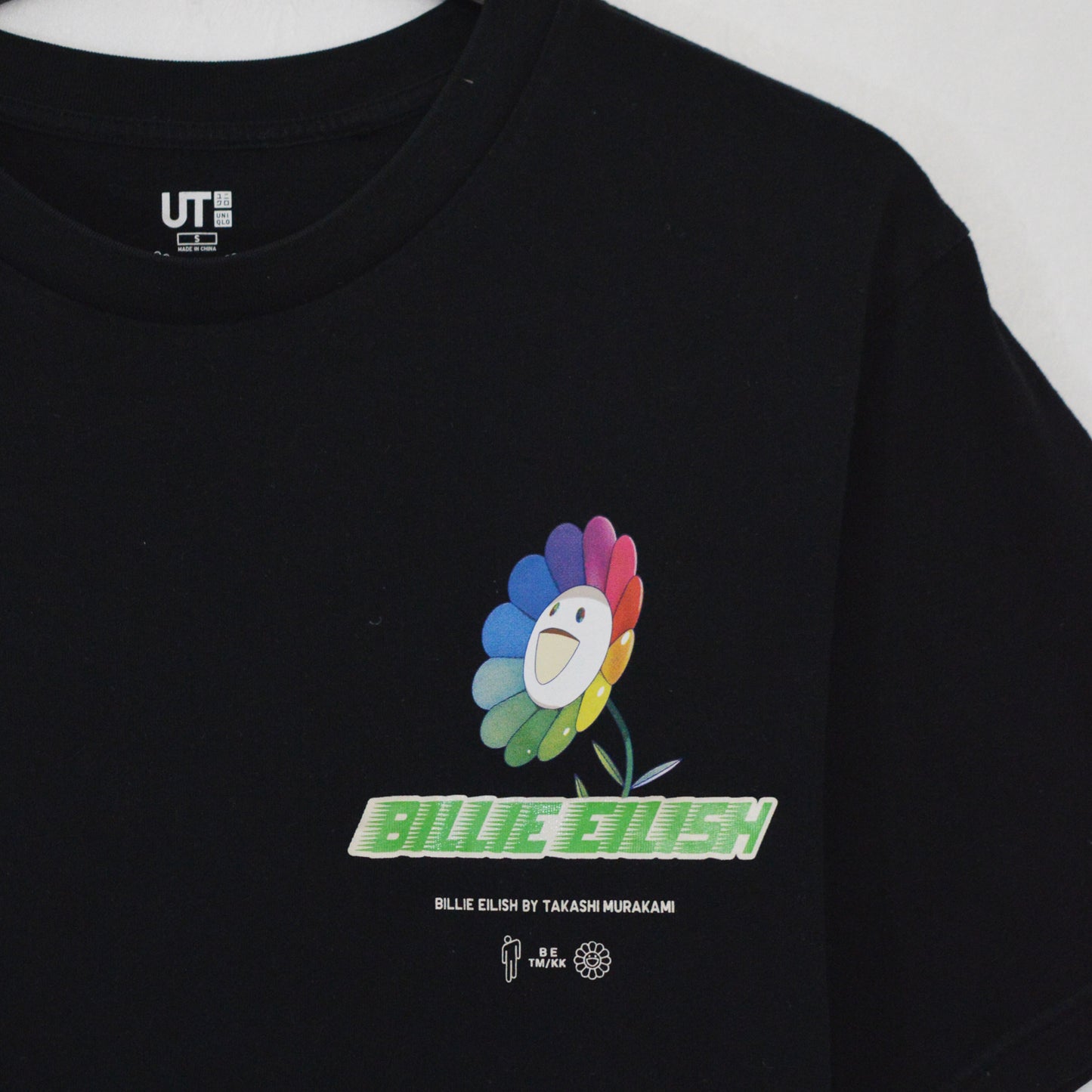 BILLIE EILISH UNIQLO ТЕНИСКА (S)