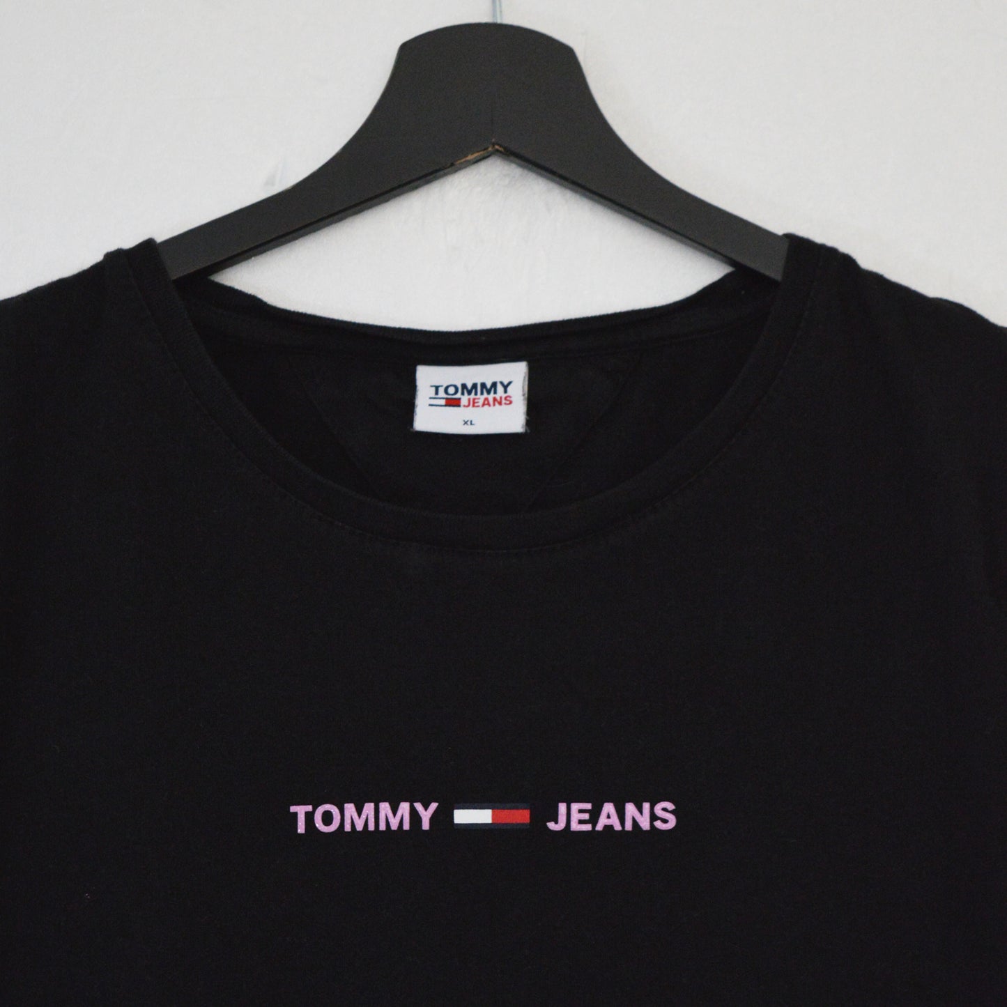 TOMMY HILFIGER CROPPED ТЕНИСКА (XL)