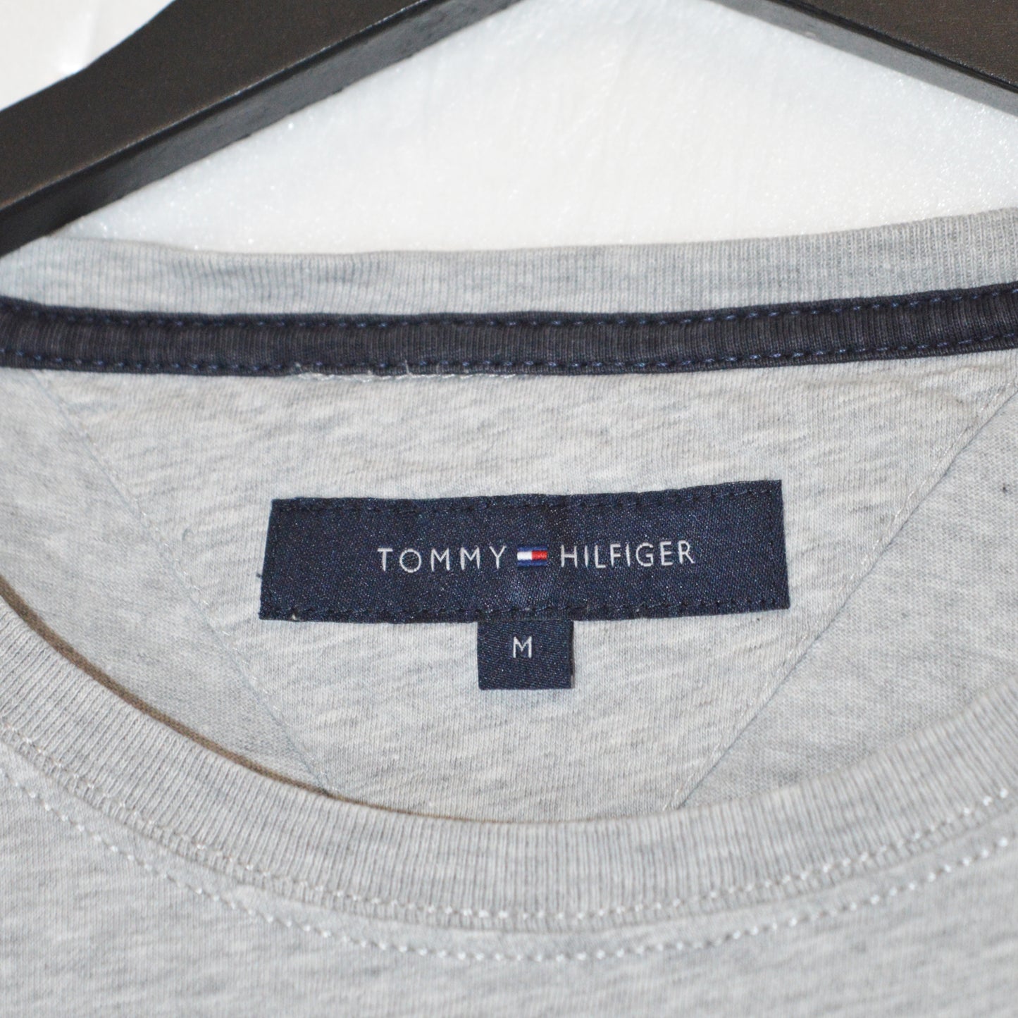 TOMMY HILFIGER ТЕНИСКА (M)