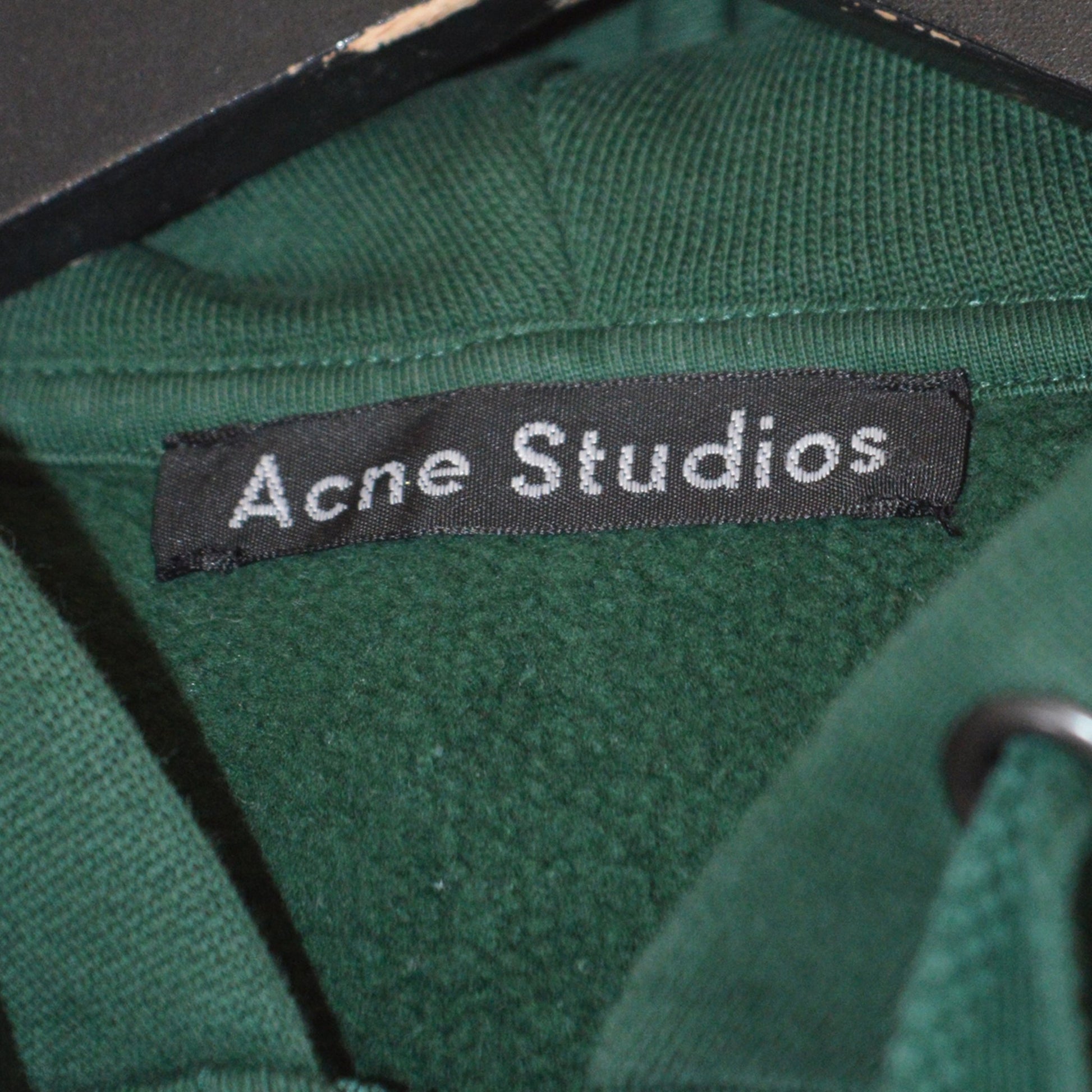 Acne Studios суичър с цип (S)