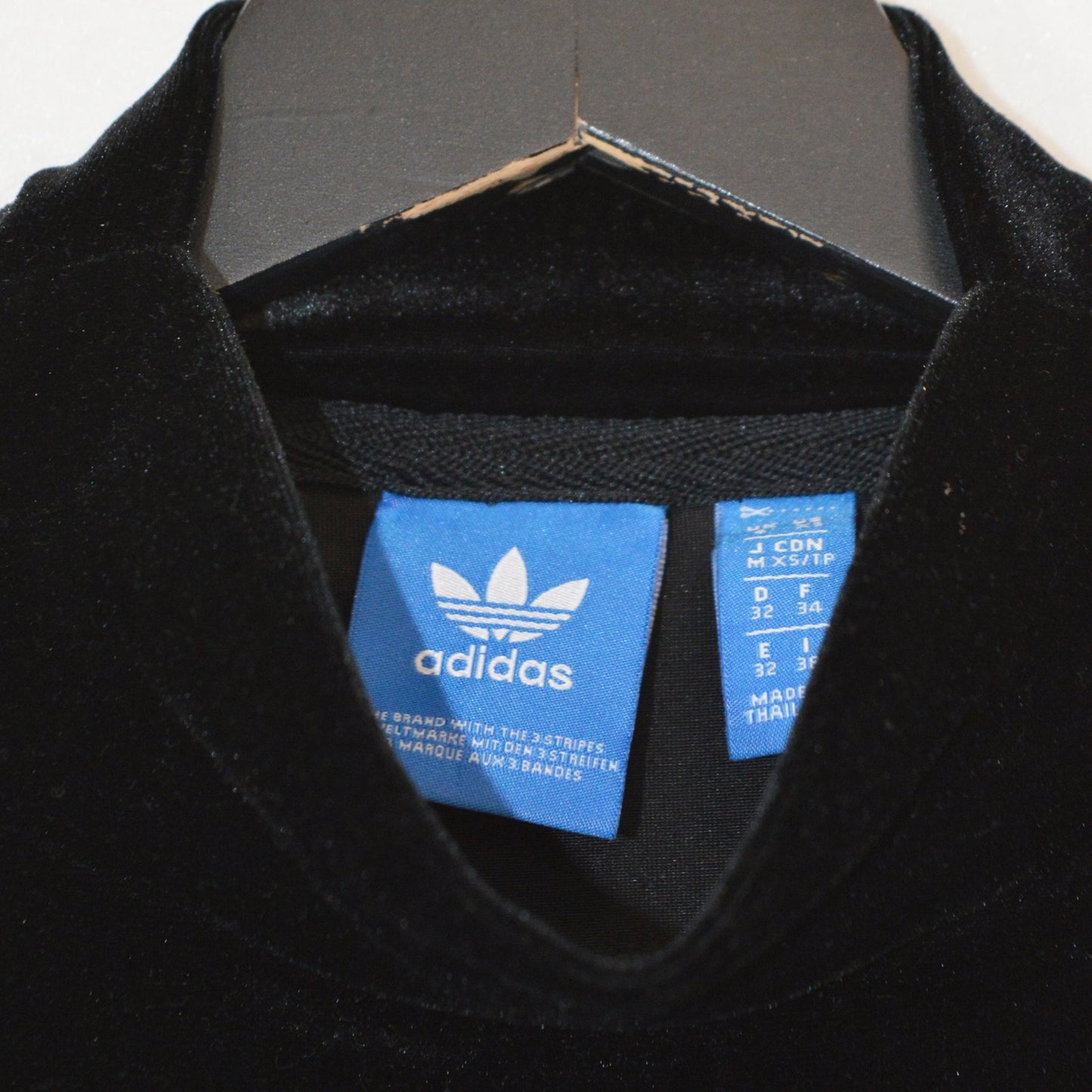 Adidas Originals тениска (S)