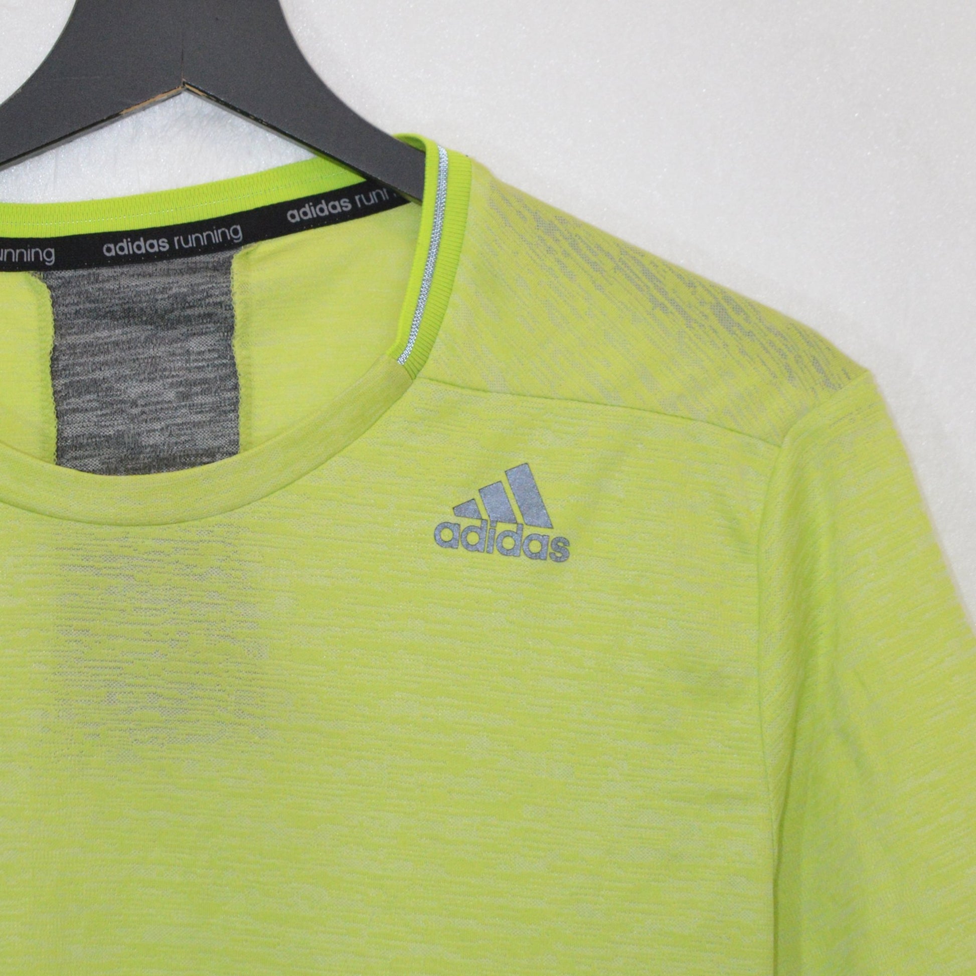 Adidas спортна тениска (M)