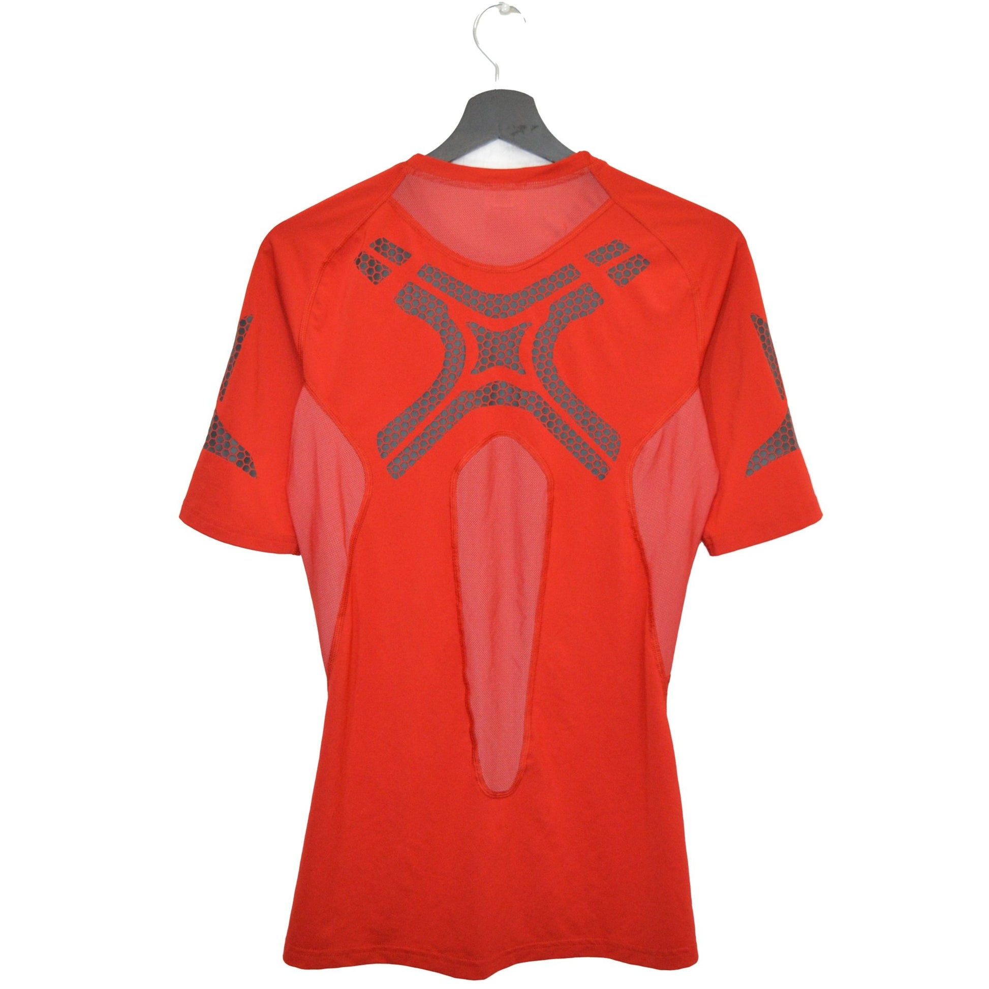 Adidas TechFit тениска (M)